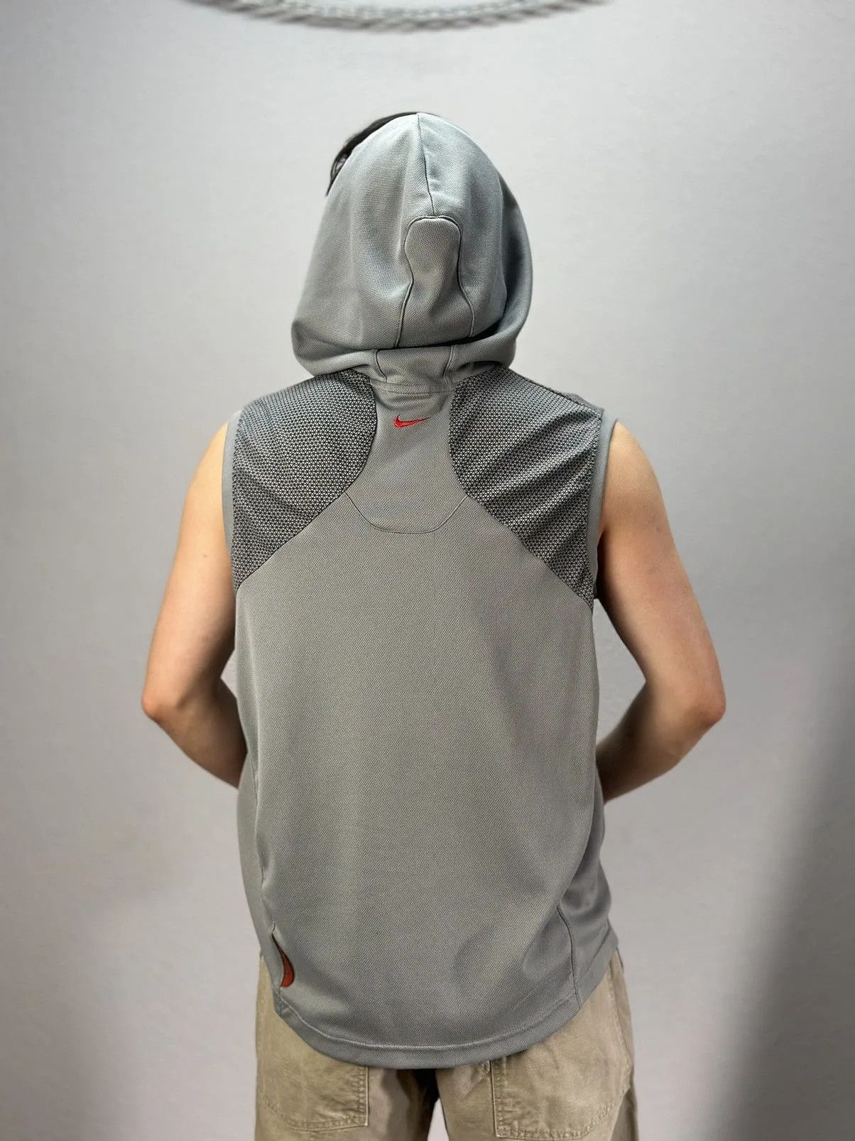 Nike Vintage Nike Shox T-shirt Gray Oakley style West shoppers Size US L / EU 52-54 / 3 - 13 Thumbnail