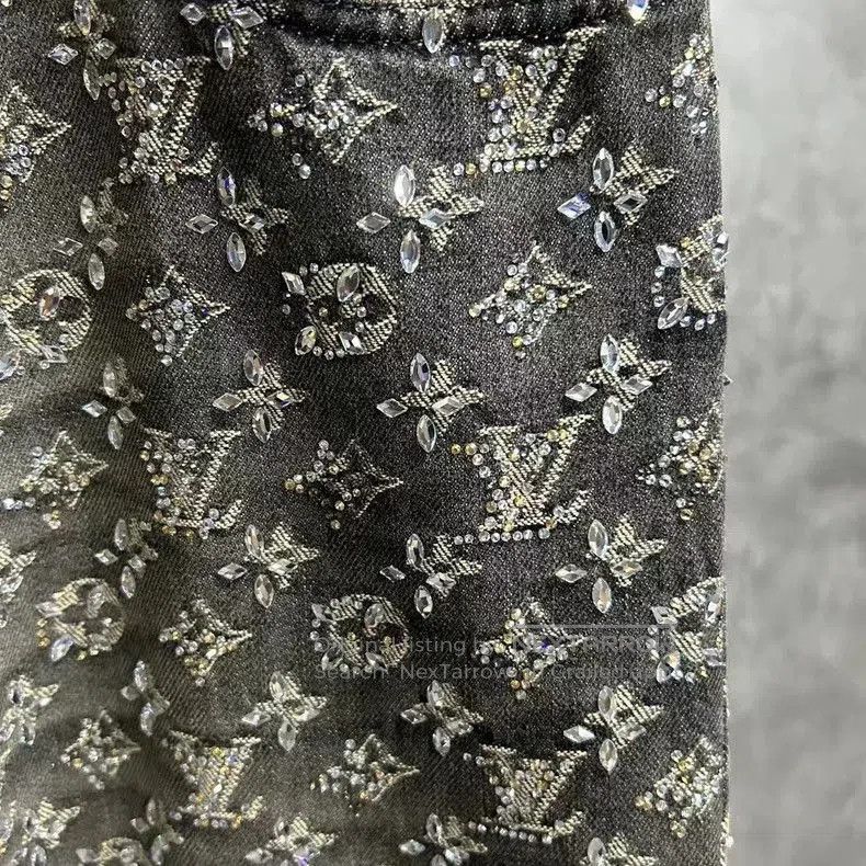 Louis Vuitton Louis Vuitton Black Rhinestone Logo Jeans. Size US 31 - 3 Thumbnail