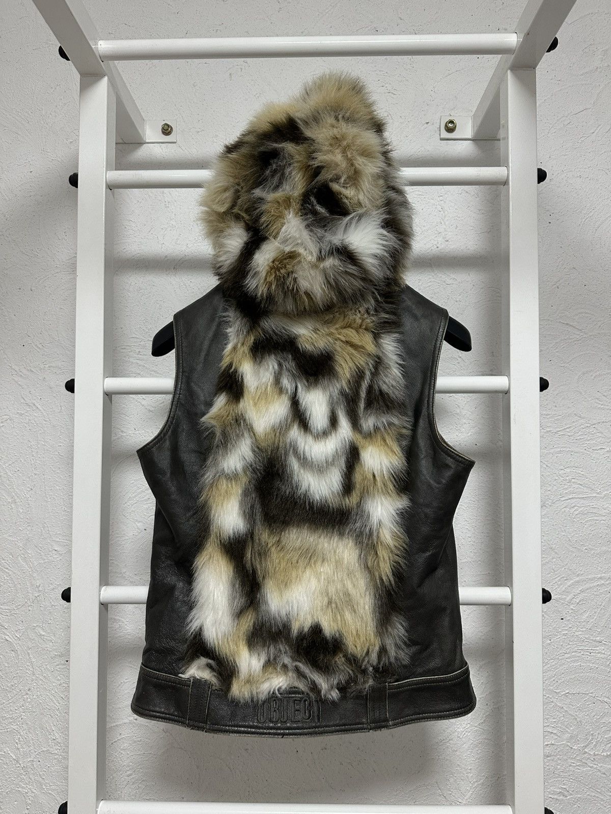 Japanese Brand Y2K Women’s Fur Vest Avant-Garde Style L Size Vintage Size L / US 10 / IT 46 - 3 Thumbnail