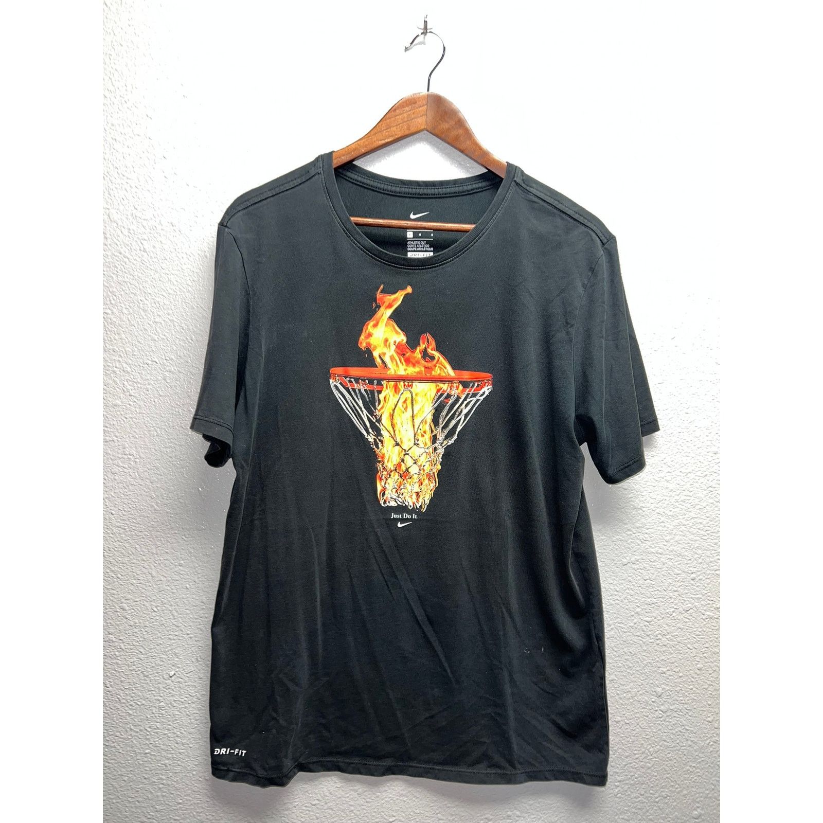 Nike Nike Basketball Flaming Hoop Shirt Just Do It Dri Fit Tee L Size US L / EU 52-54 / 3 - 1 Thumbnail