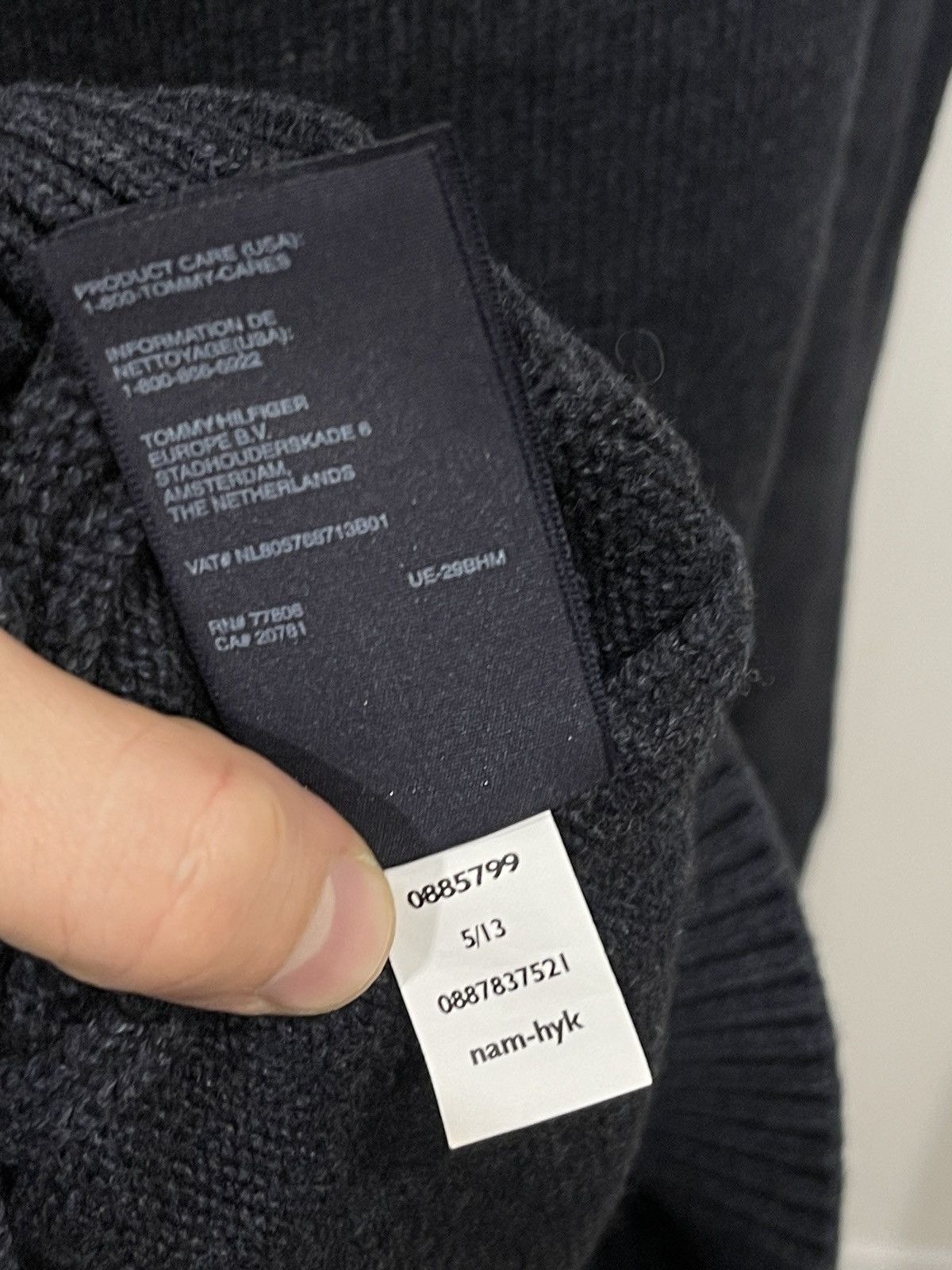Tommy Hilfiger Vintage tommy hilfiger sweater with buttons dark blue S Size US S / EU 44-46 / 1 - 7 Thumbnail