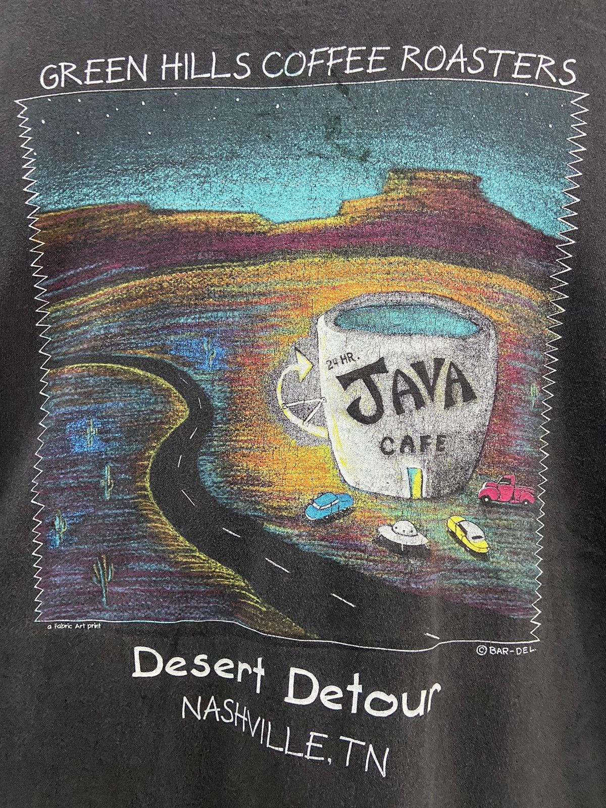 Vintage VINTAGE FABRIC ART PRINT JAVA COFE ALIEN DESERT TEE SHIRT Size US XL / EU 56 / 4 - 2 Thumbnail