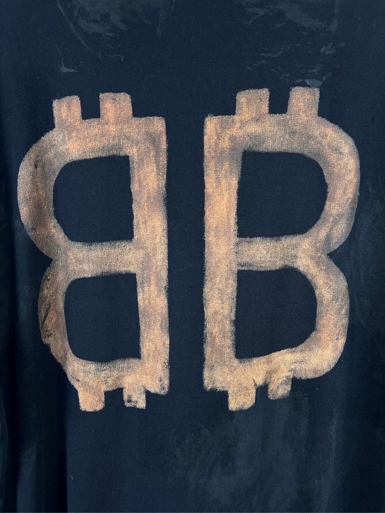 Balenciaga Balenciaga Double B Bitcoin Washed Mud Dye Made Old Short Size US L / EU 52-54 / 3 - 3 Thumbnail