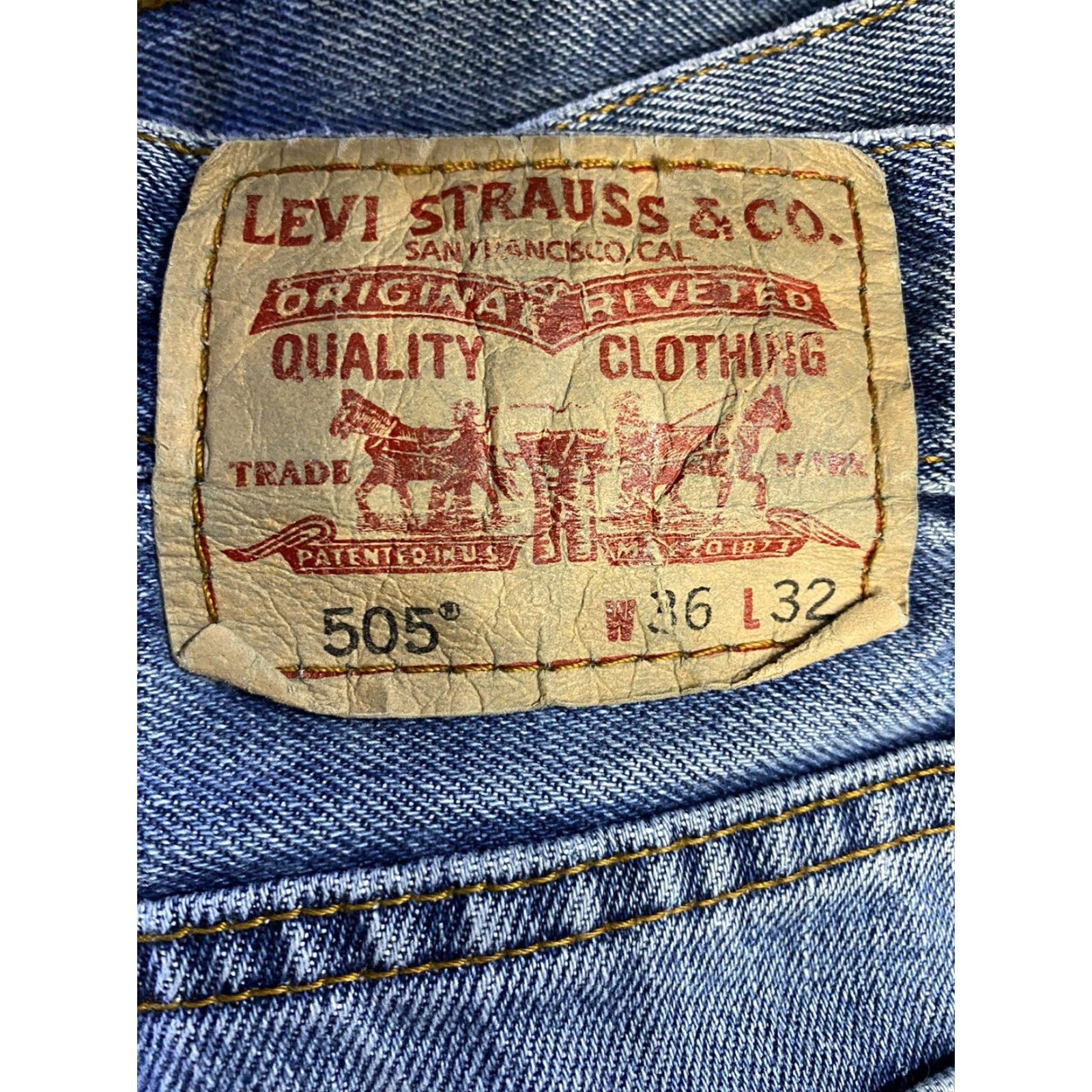Levi's Levi's 505 Jeans Regular Fit Straight Leg Medium Blue Denim 36x32 Mens Pants Belt Loops 5-Pocket Design Size US 36 / EU 52 - 5 Thumbnail
