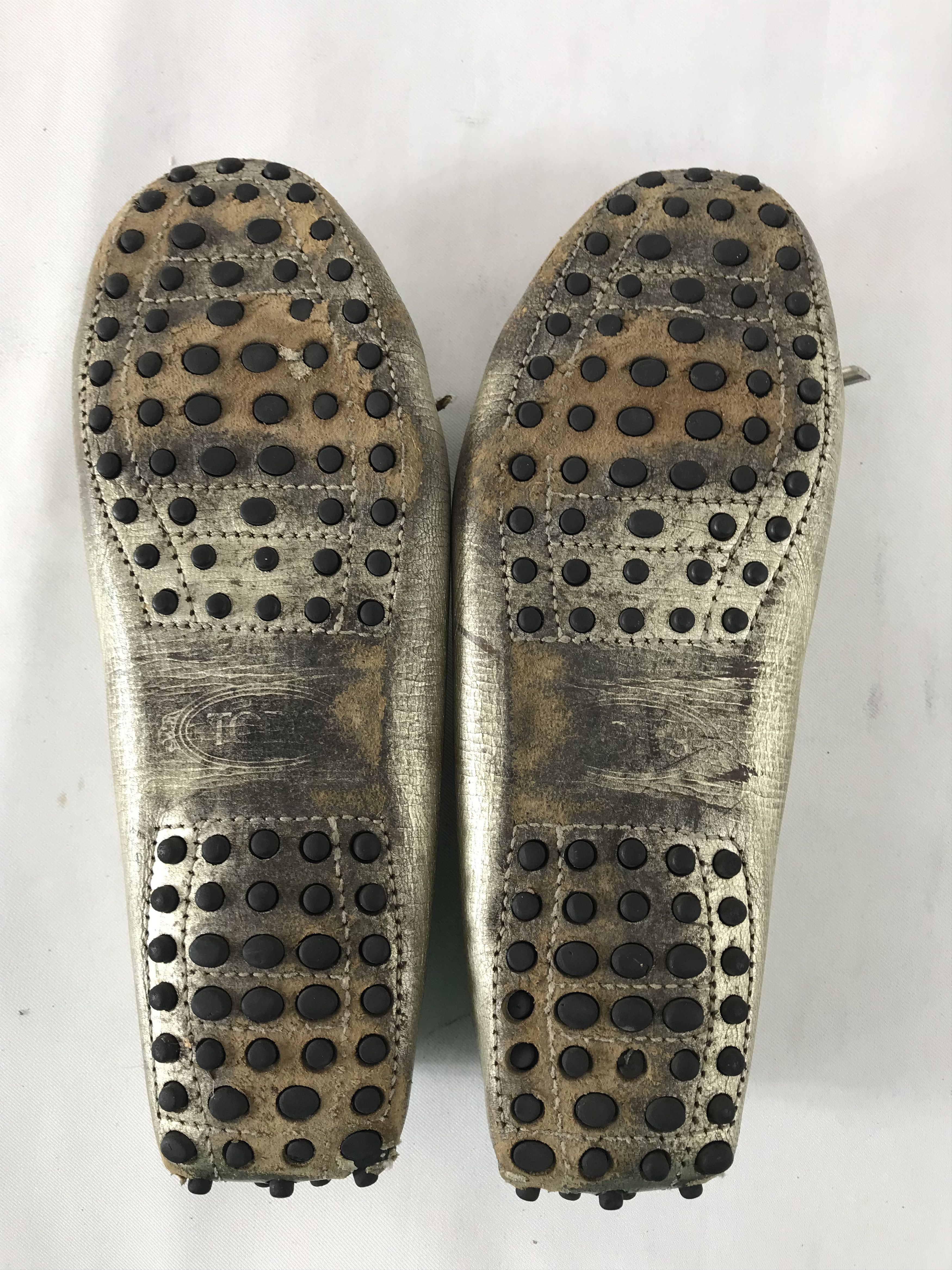 Tod's Tod’s Metallic Leather Loafer Shoe Bow Driving 26cm Size US 9 / IT 39 - 7 Thumbnail