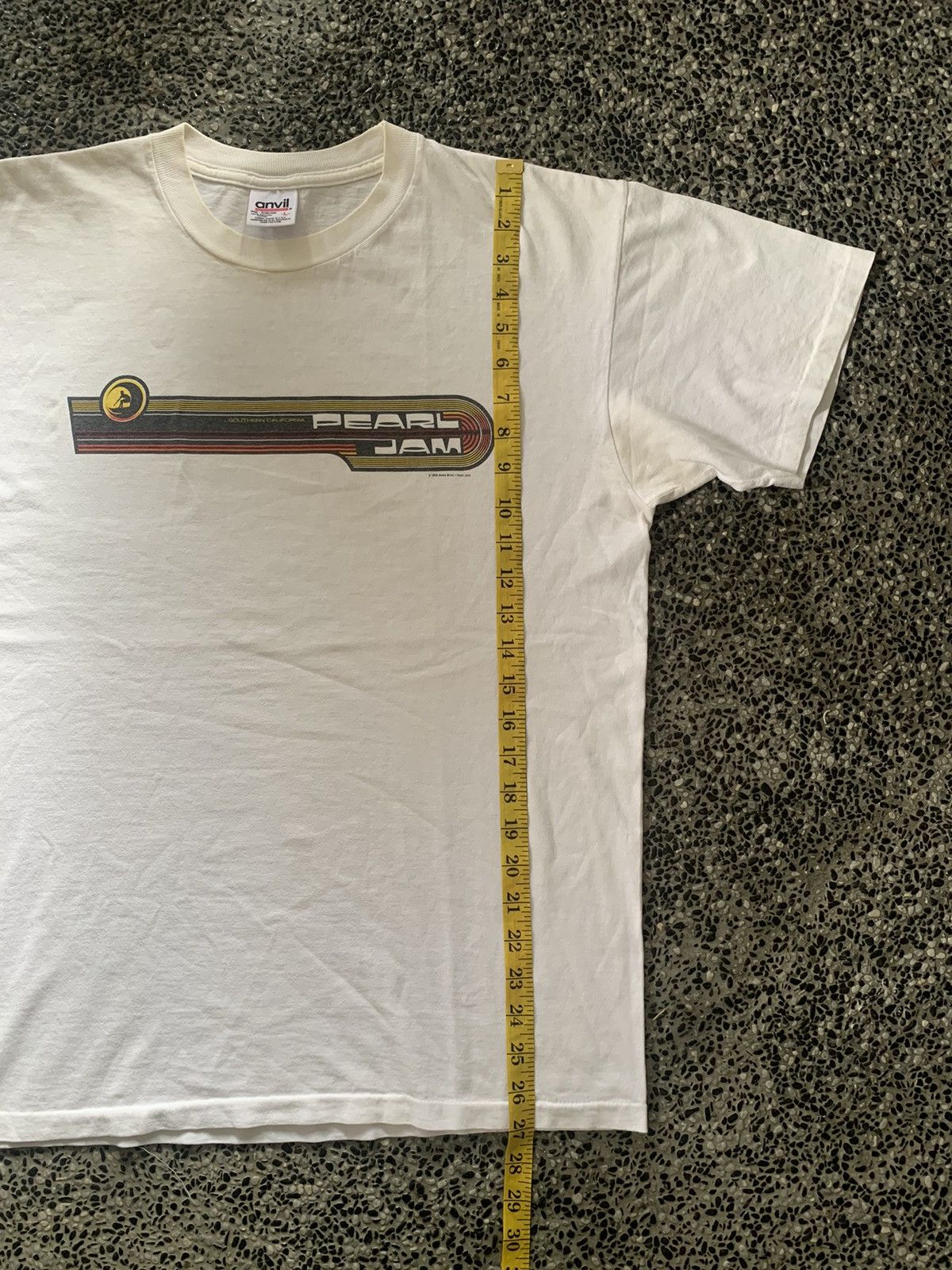 Band Tees × Vintage Vintage 90s Pearl Jam Los Angeles Tour Rock Band T shirt Size US L / EU 52-54 / 3 - 10 Thumbnail
