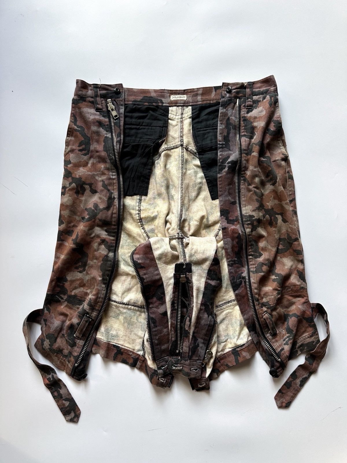 Le Grande Bleu (L.G.B.) 1990s MILKBOY by Hitomi Okawa Removable Camo Multi Zip Pants Size US 31 - 6 Thumbnail