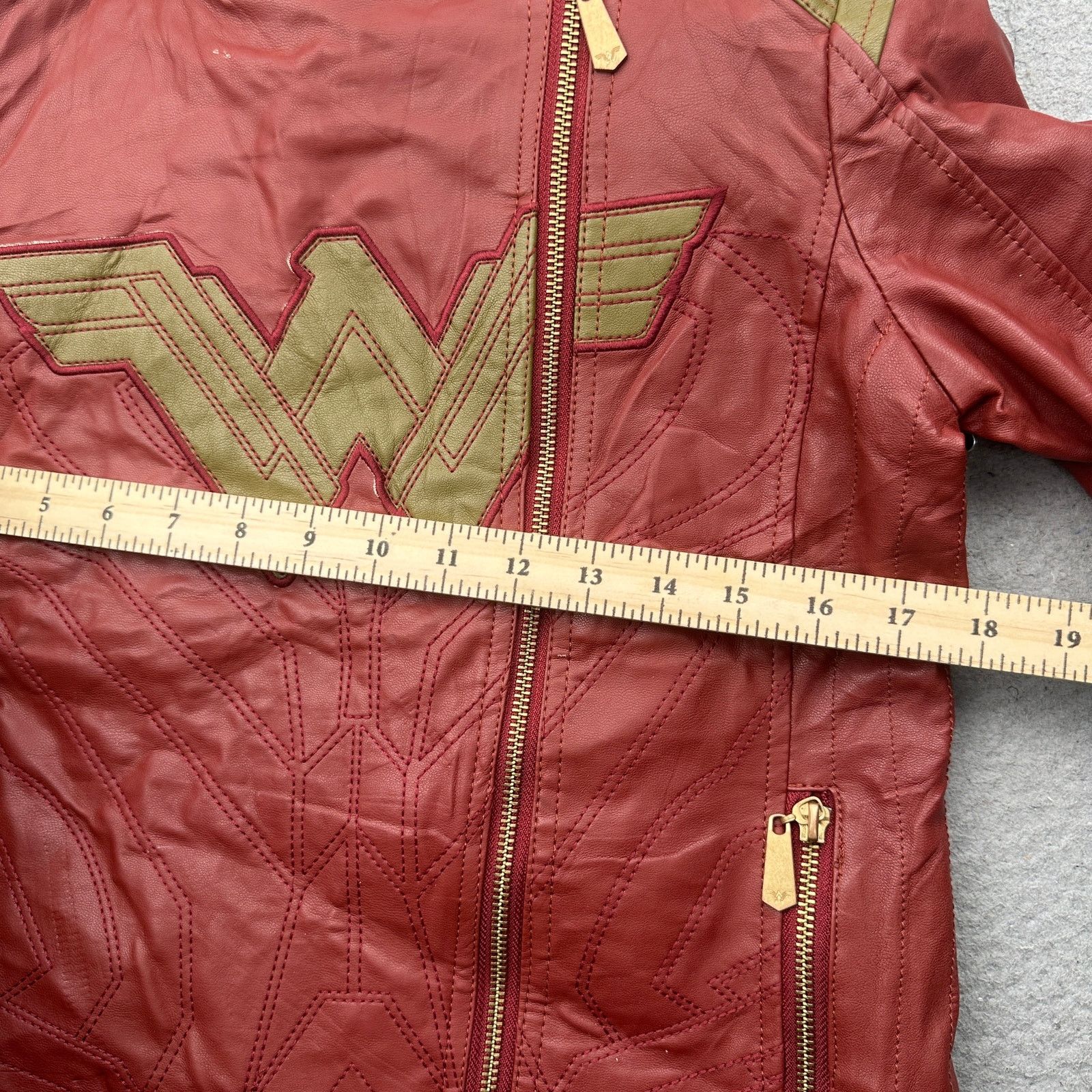 DC Comics Wonder Woman Robe Factory Faux Leather Jacket Womens Medium Size M / US 6-8 / IT 42-44 - 5 Thumbnail