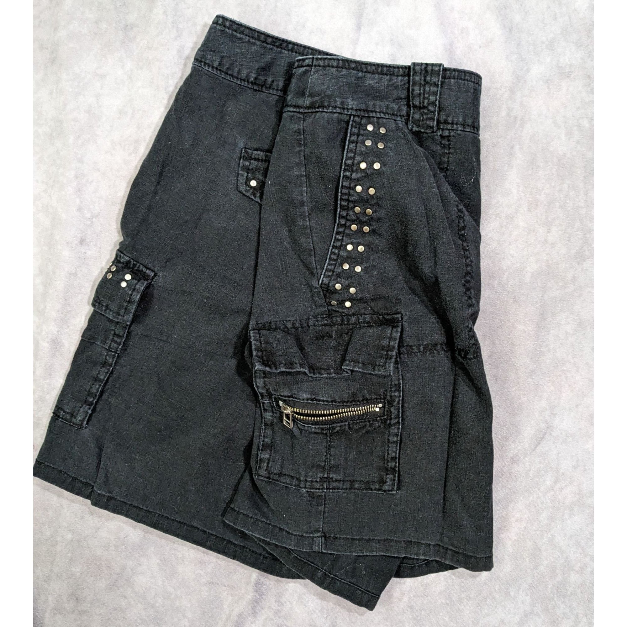 Other Gothic Studded Black Short by NY & Company Size 27" / US 4 / IT 40 - 10 Thumbnail