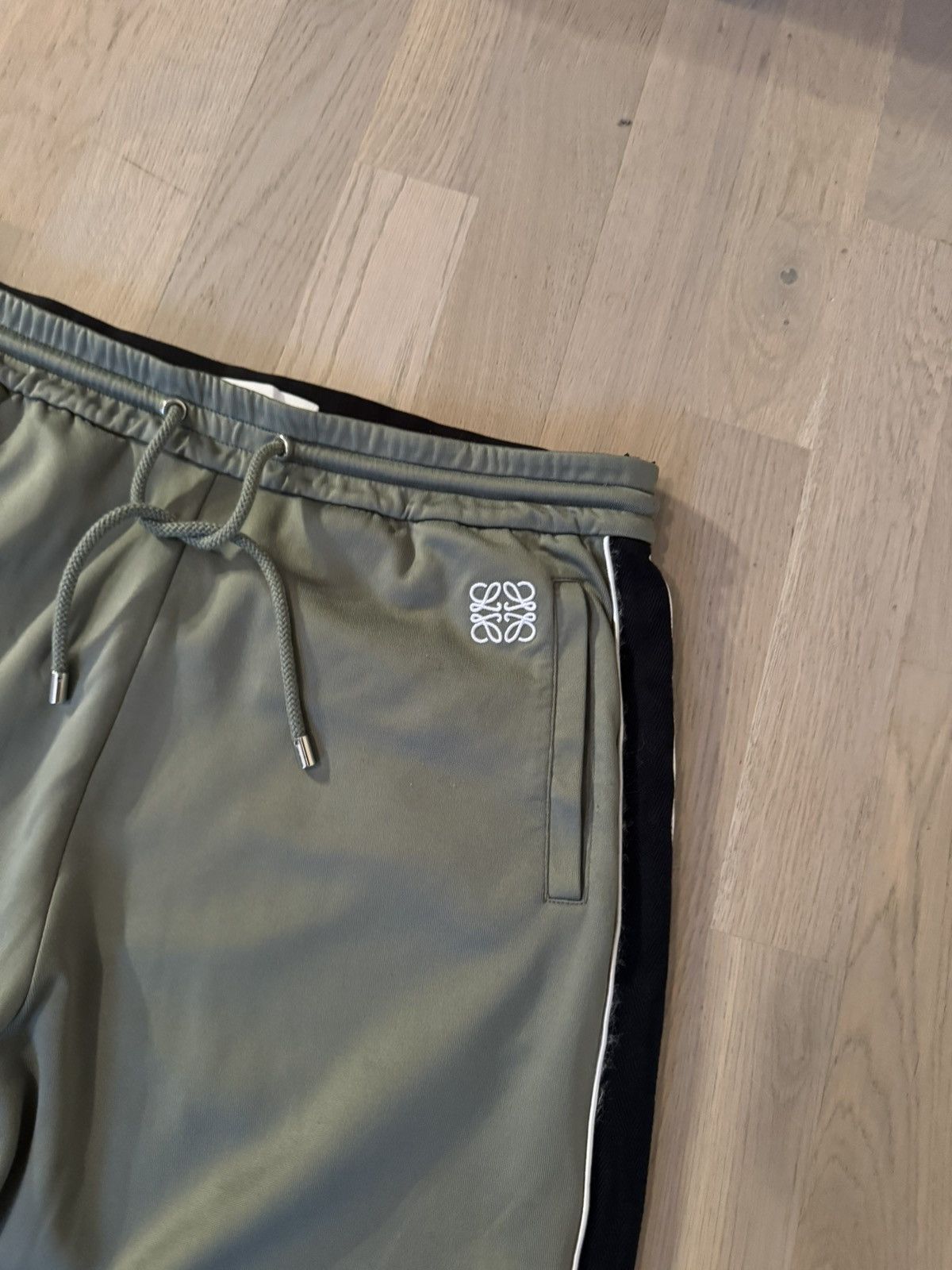 Loewe LOEWE joggers pants SEE REAL TAPE MEASUREMENTS IN PHOTOS Size US 31 - 2 Thumbnail