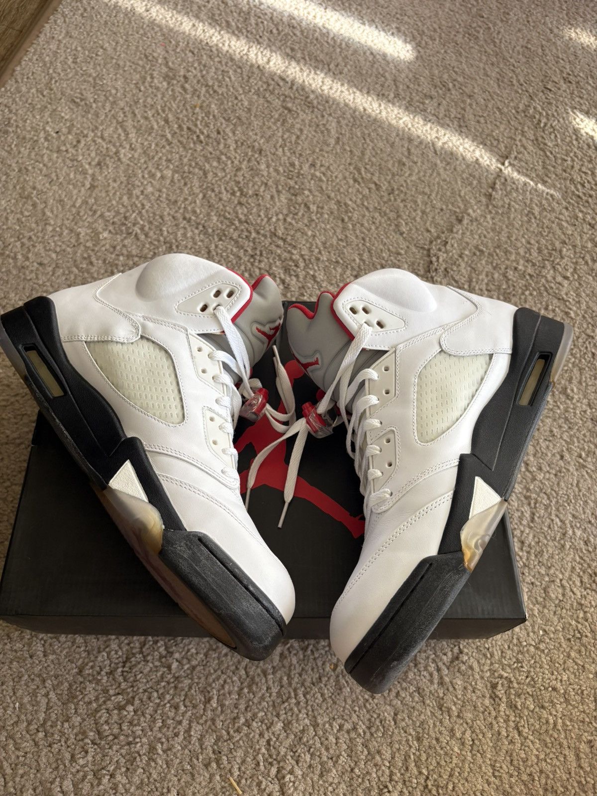 Jordan Brand Jordan 5 fire reds 2013 size 13 Size US 13 / EU 46 - 4 Thumbnail