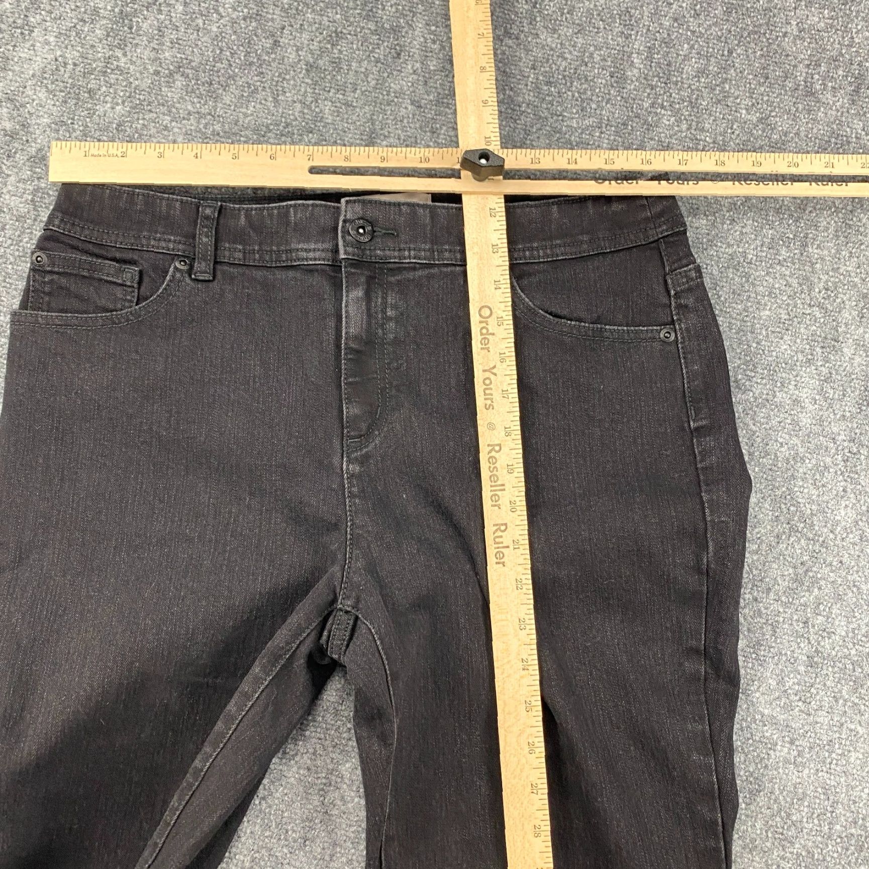 Vintage Chico's Jeans Women's 1.5 Bootcut Dark Wash Distressed Black Denim Stretch Pocket Logo Belt Loops Regular 32" Inseam Denim Jeans Womens Size 26" / US 2 / IT 38 - 3 Thumbnail
