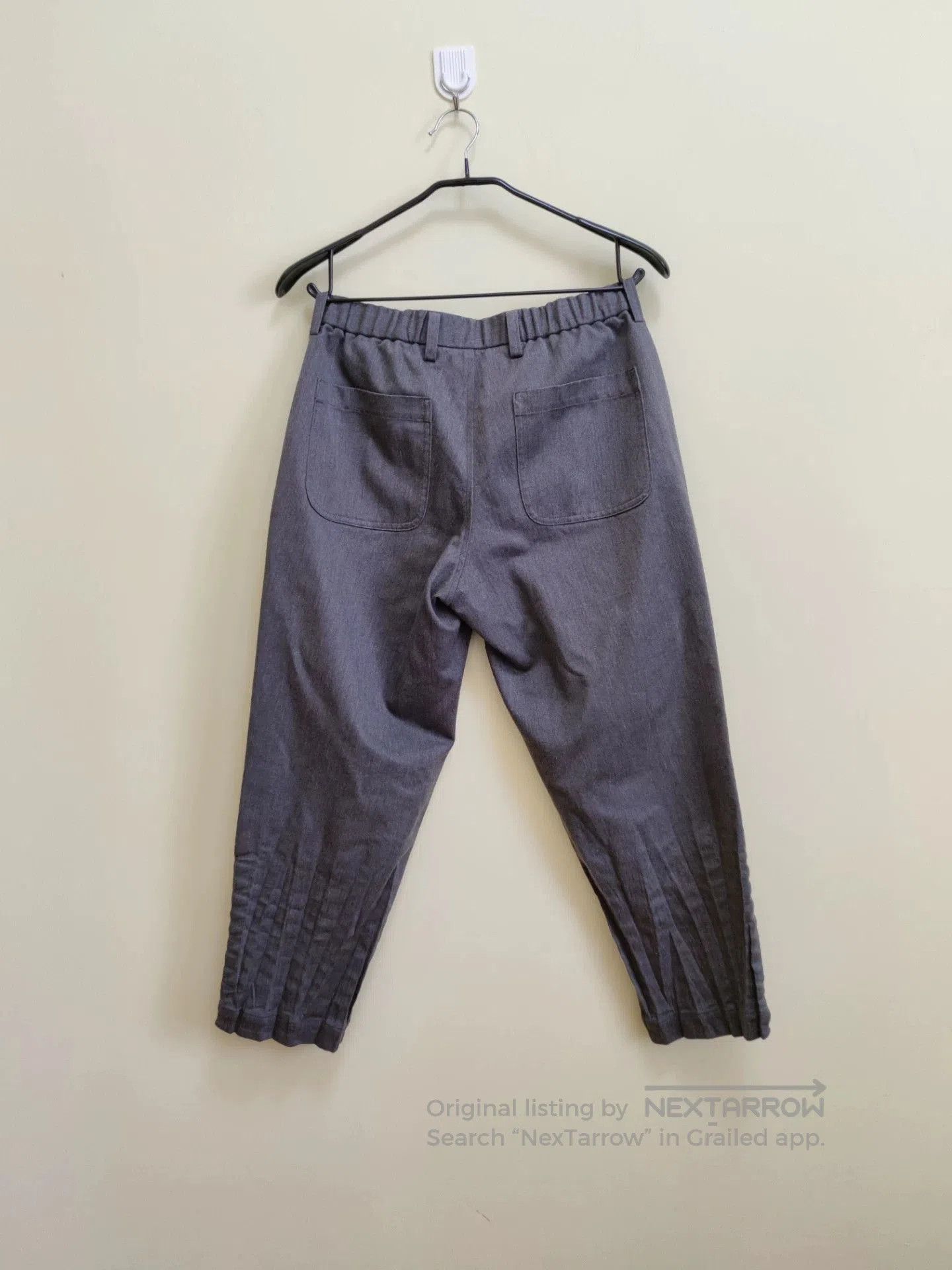 Issey Miyake Issey Miyake Men Gray Pleated Trousers. Size US 32 / EU 48 - 3 Thumbnail