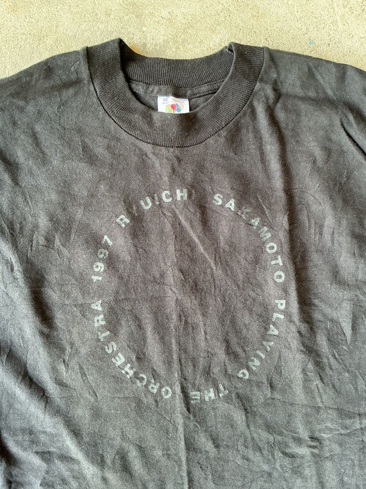 Vintage Vintage Ryuichi Sakamoto 1997 To Playing The orchestra Tee Size US M / EU 48-50 / 2 - 2 Thumbnail