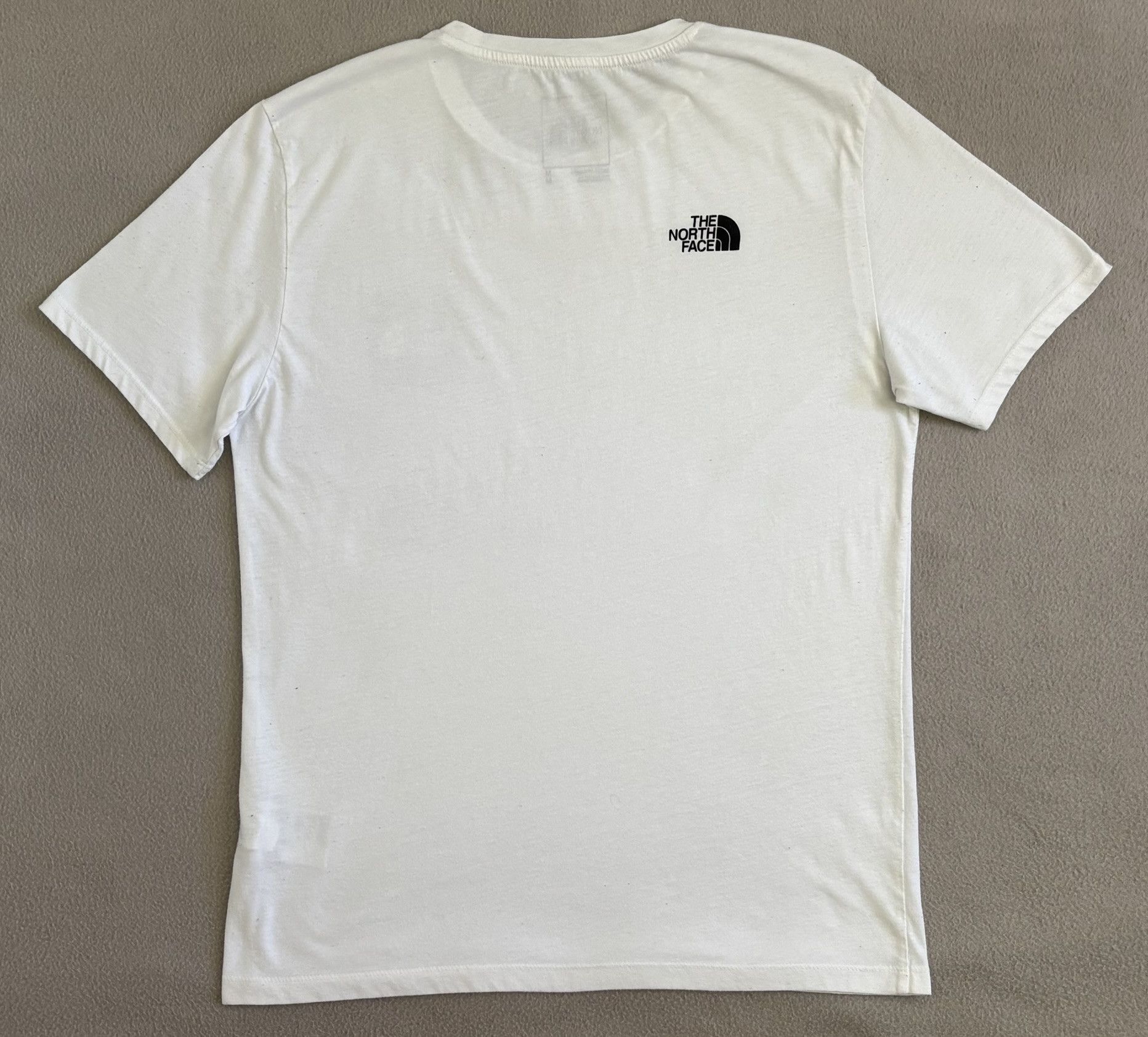 The North Face The North Face White Never Stop Exploring T-shirt Medium Size US M / EU 48-50 / 2 - 8 Thumbnail