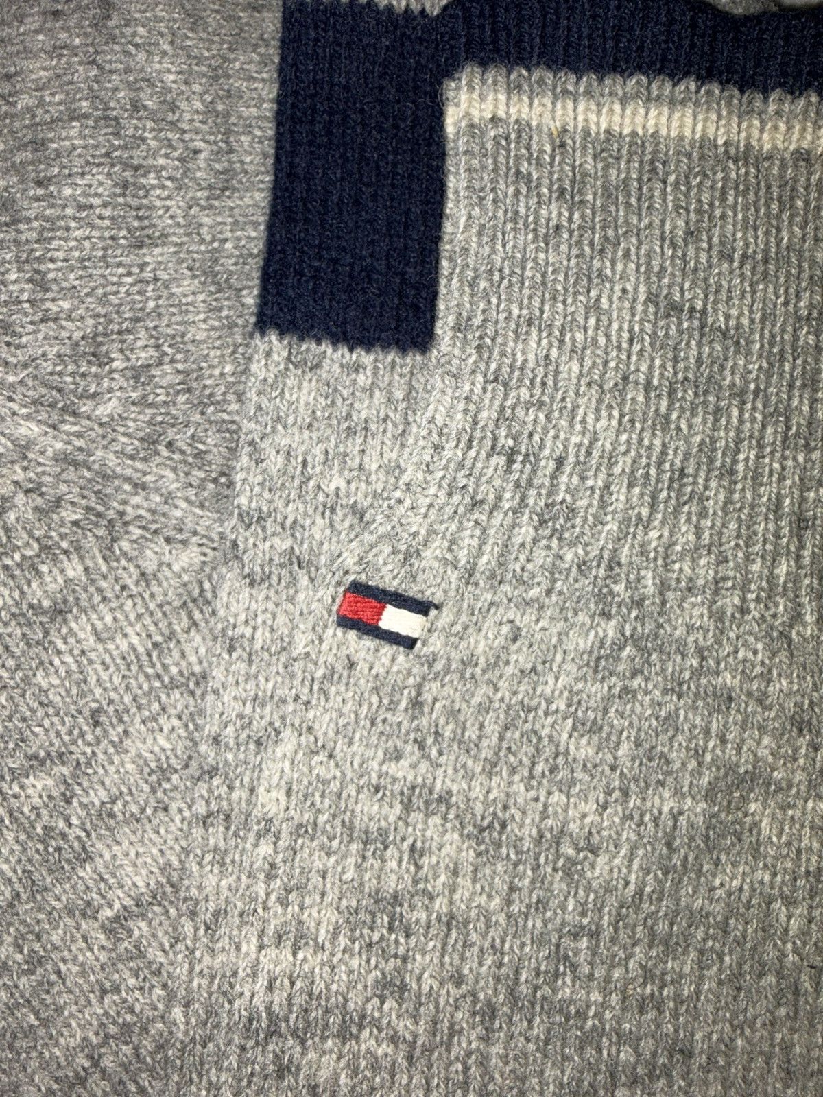 Tommy Hilfiger Vintage Tommy Hilfiger Knit Sweater Size US M / EU 48-50 / 2 - 4 Thumbnail