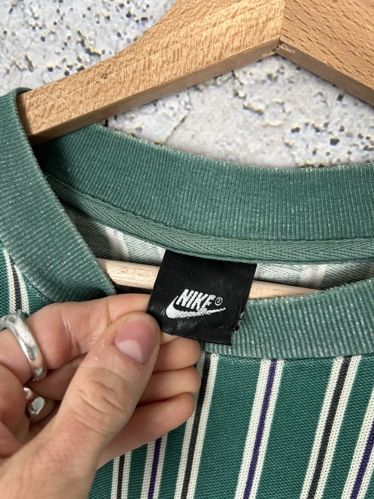 Nike Vintage Nike Stripe 90s Green Tee Archive Rare Sport Hype Size US M / EU 48-50 / 2 - 6 Thumbnail