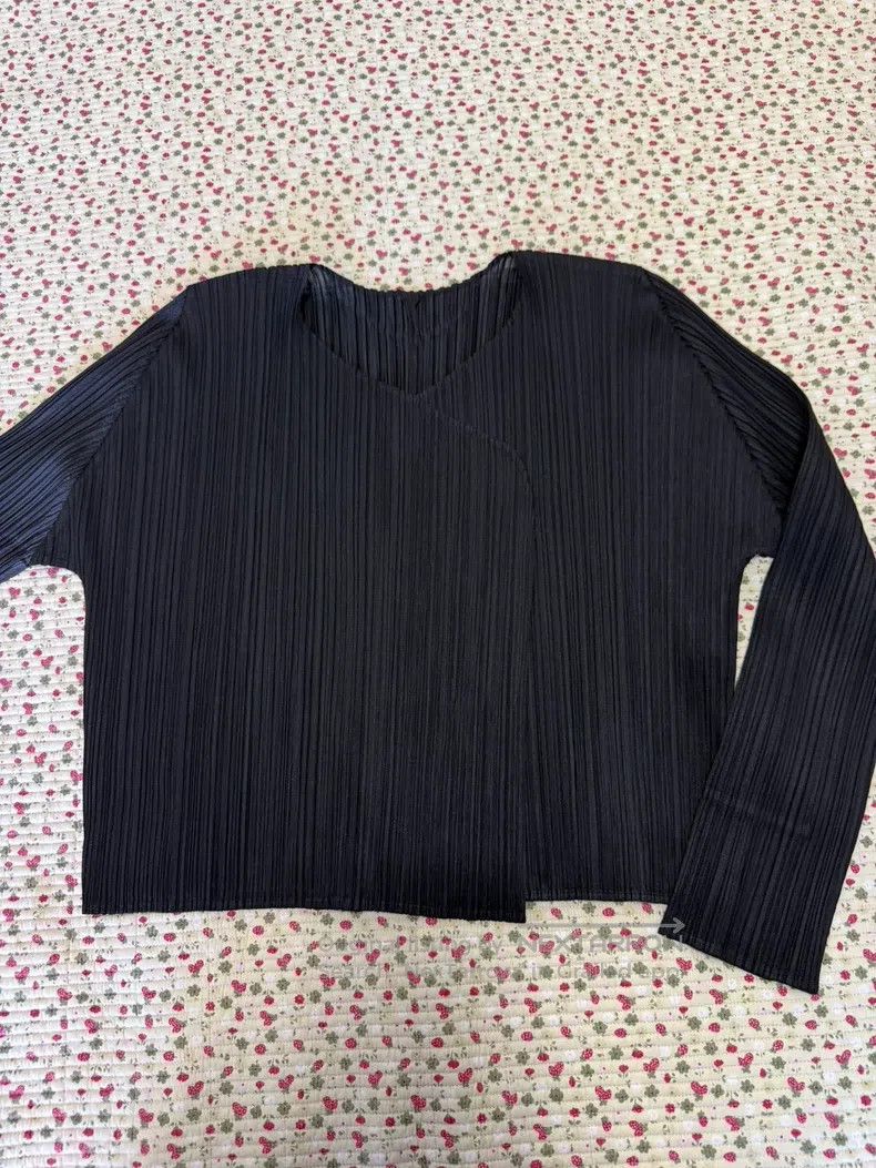 Issey Miyake Issey Miyake Classic Cardigan Size L / US 10 / IT 46 - 1 Thumbnail