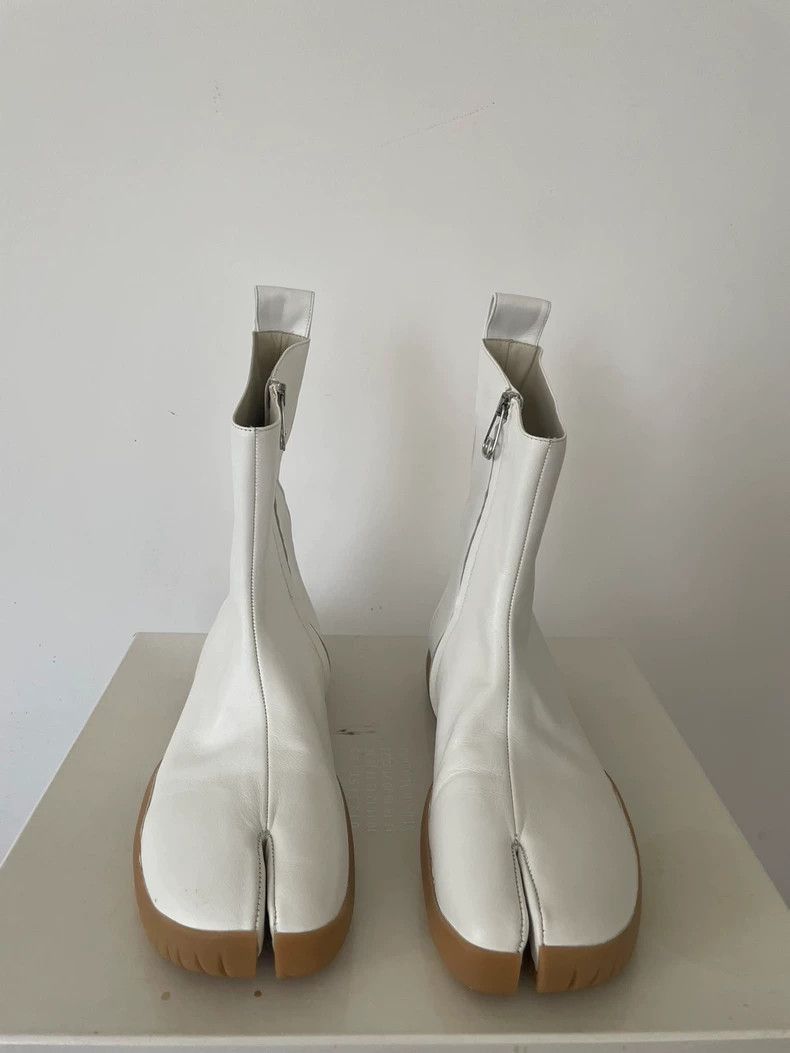 Maison Margiela Maison Margiela Tabi Flat Boots for Men-2506 Size US 10 / IT 40 - 2 Thumbnail