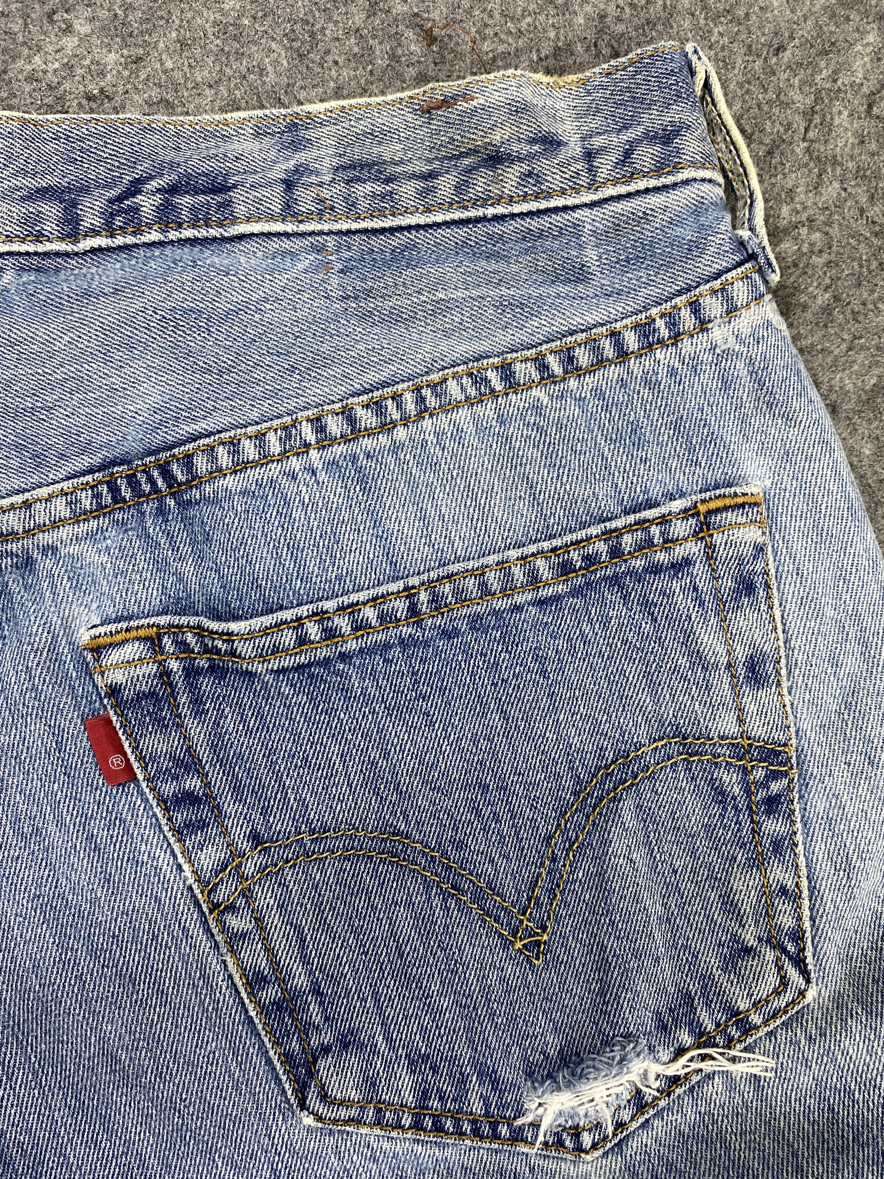 Levi's Blue Vintage Levi's 501 Jeans 31x30.5 Denim -JN2290 Size US 31 - 9 Thumbnail