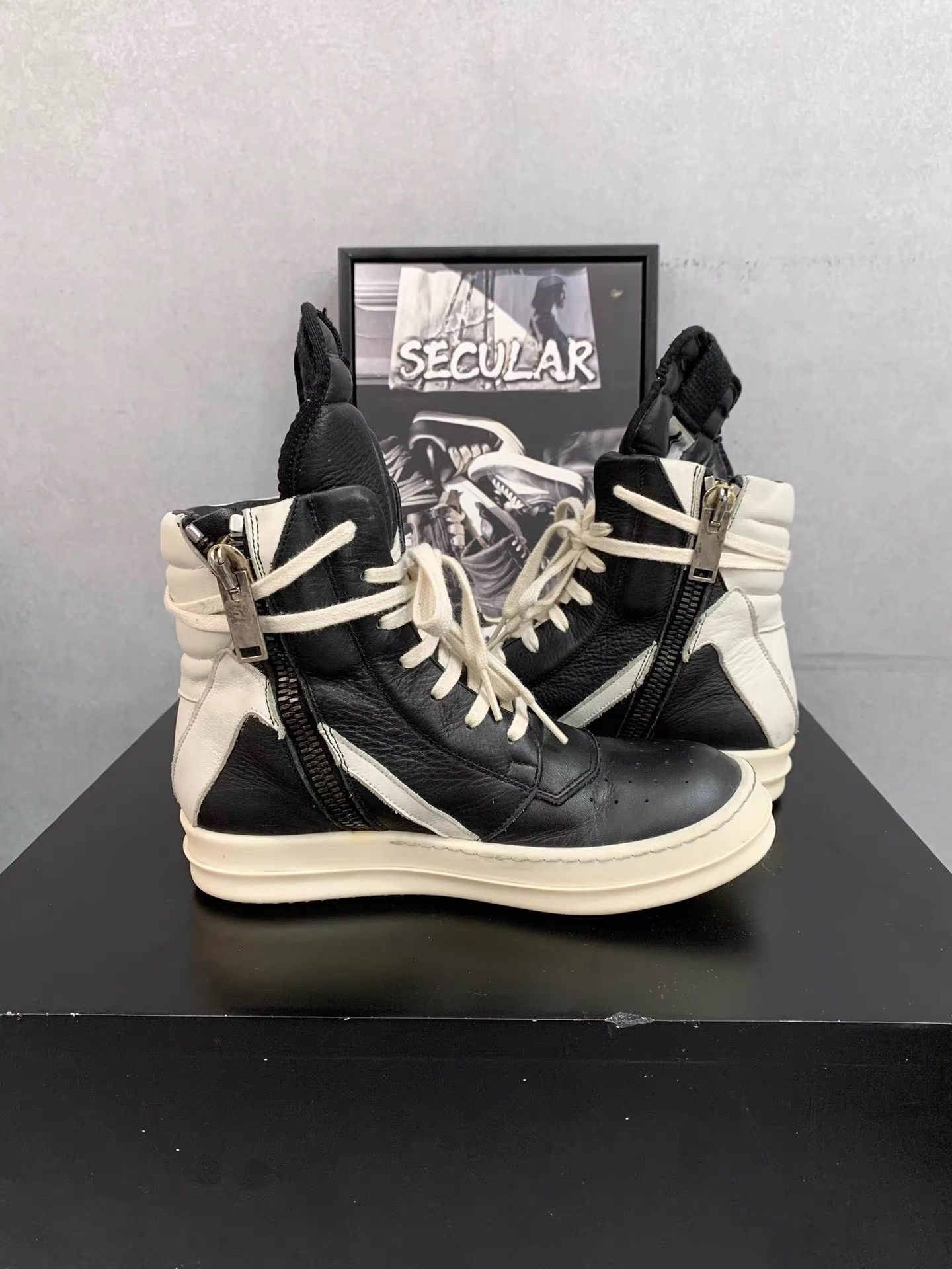 Rick Owens Rick Owens Inverted Triangle Geobasket K34 Size US 5 / IT 35 - 5 Thumbnail