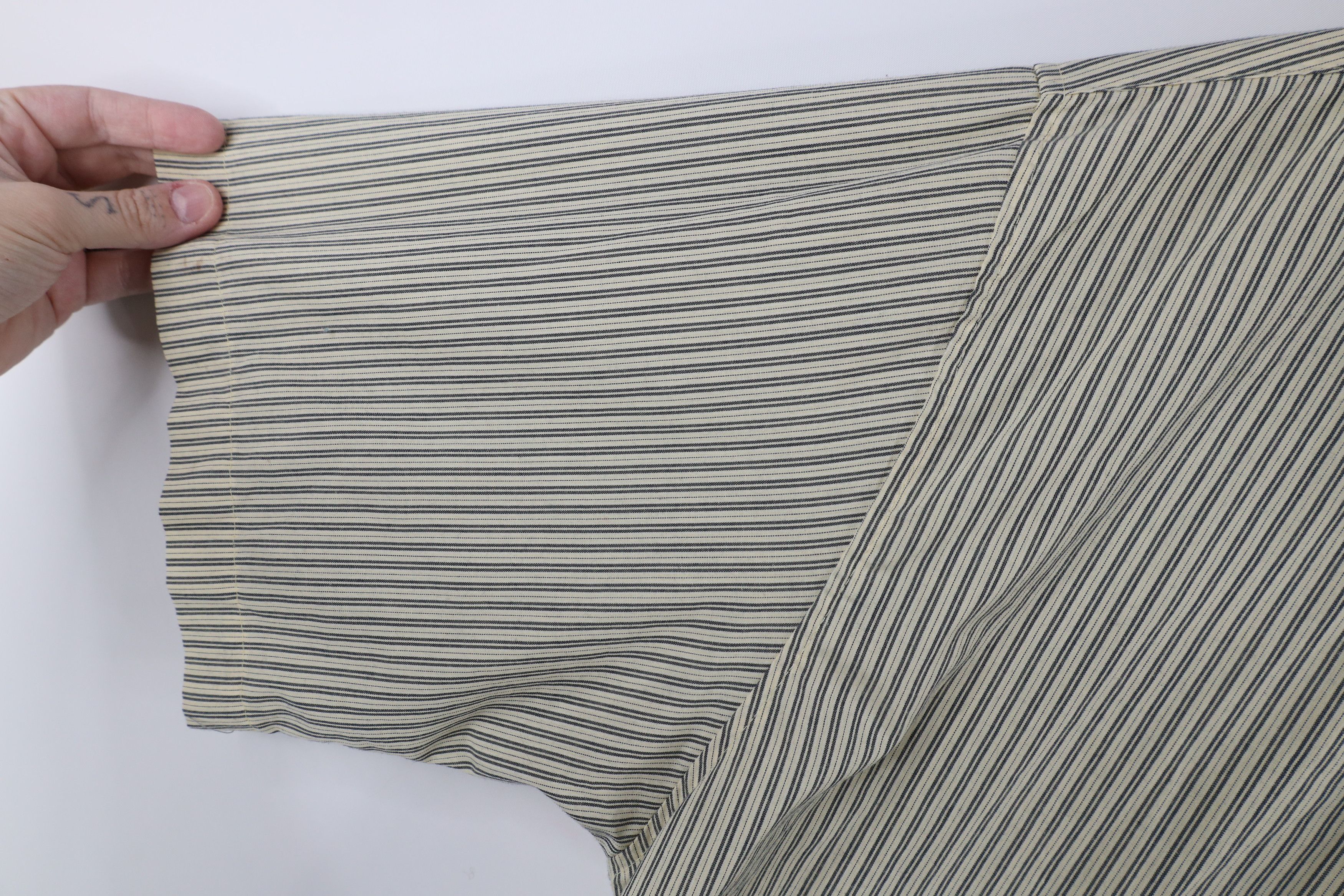 Vintage Vintage 90s Streetwear Short Sleeve Collared Button Shirt Size US L / EU 52-54 / 3 - 6 Thumbnail