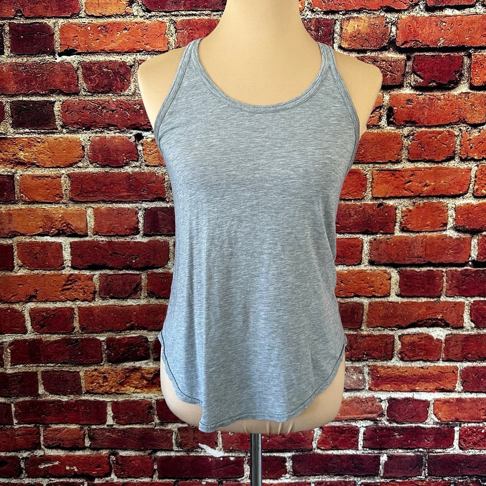 Lululemon Lululemon Tank top Size M / US 6-8 / IT 42-44 - 1 Thumbnail