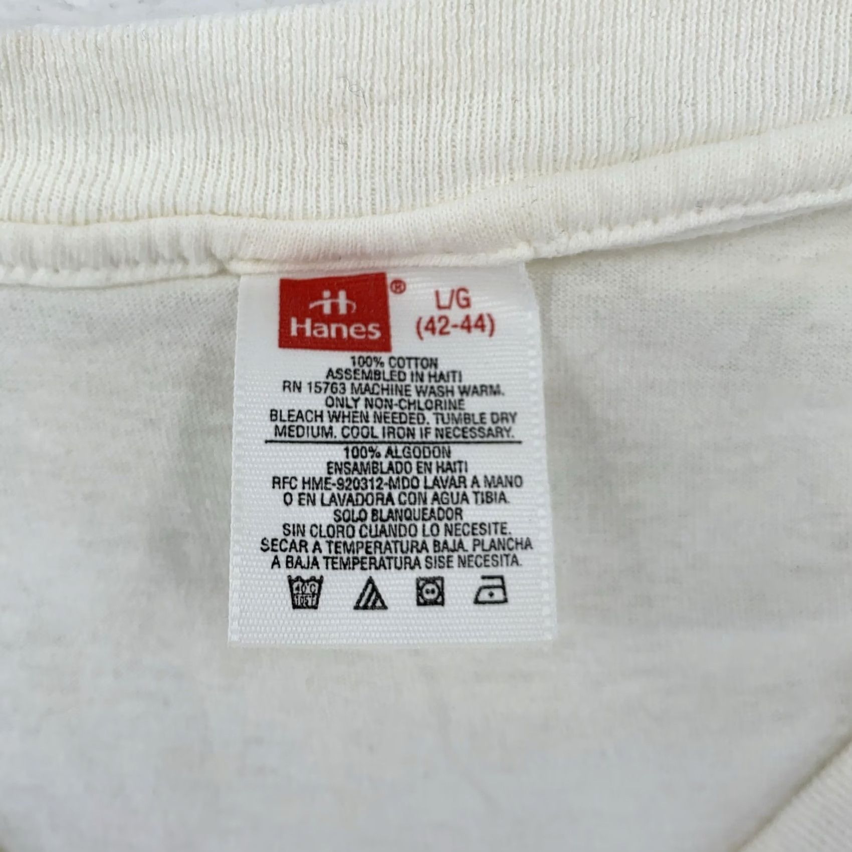 Hanes Hanes V-Neck T-Shirt Mens Large White Shirt Mens L White V-Neck Cotton Jersey Short Sleeve Solid Classic Size US L / EU 52-54 / 3 - 4 Thumbnail