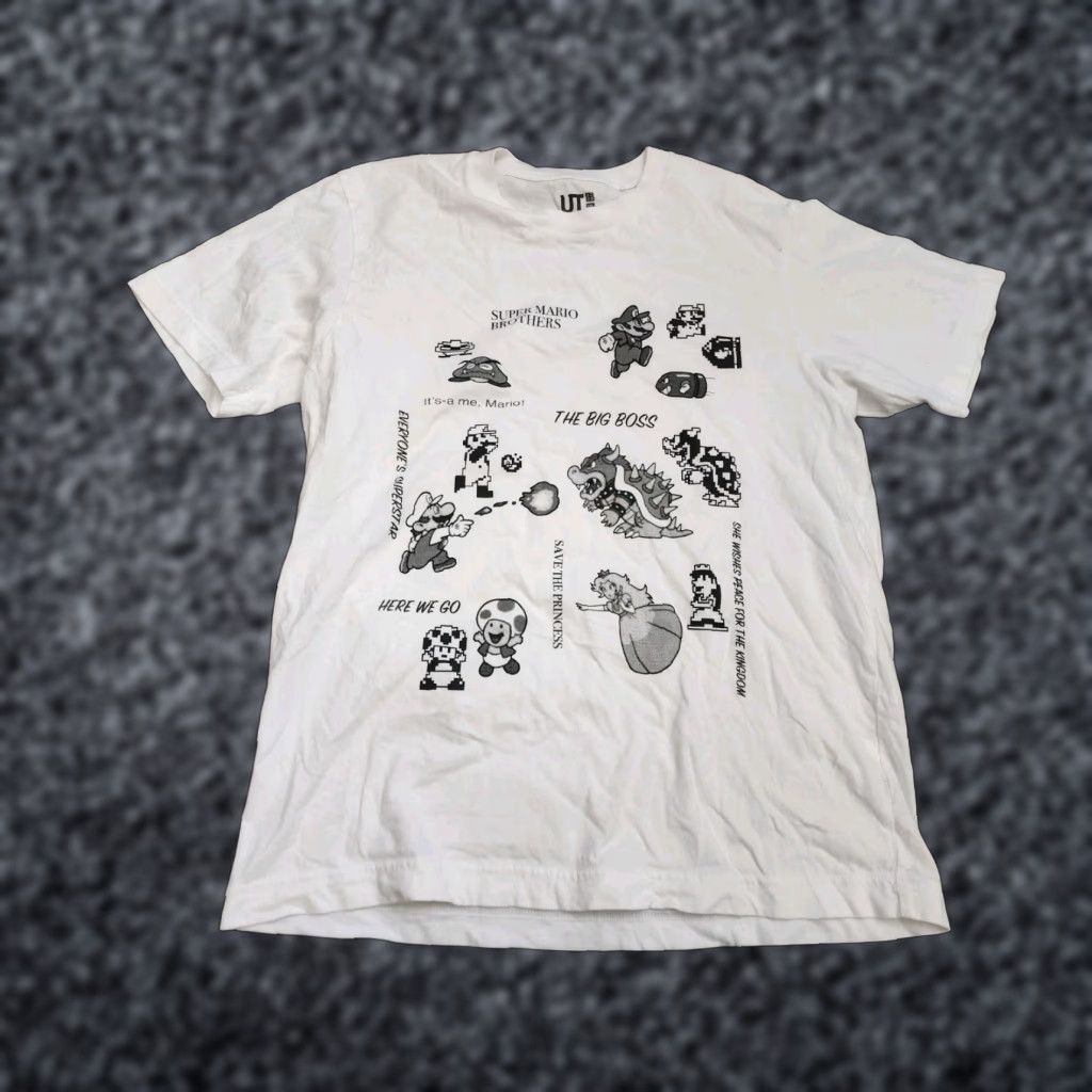 Uniqlo VINTAGE Uniqlo Super Mario Bros Retro T-Shirt Adult XS White Mens Size US XS / EU 42 / 0 - 1 Thumbnail