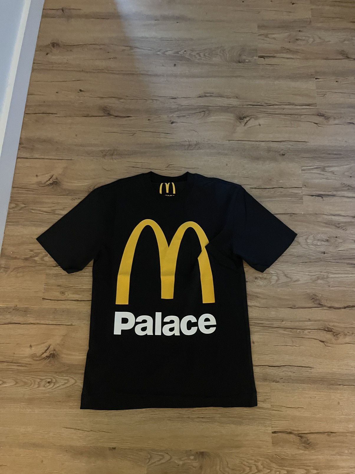 Palace Palace mcdonalds collab Size US M / EU 48-50 / 2 - 1 Thumbnail