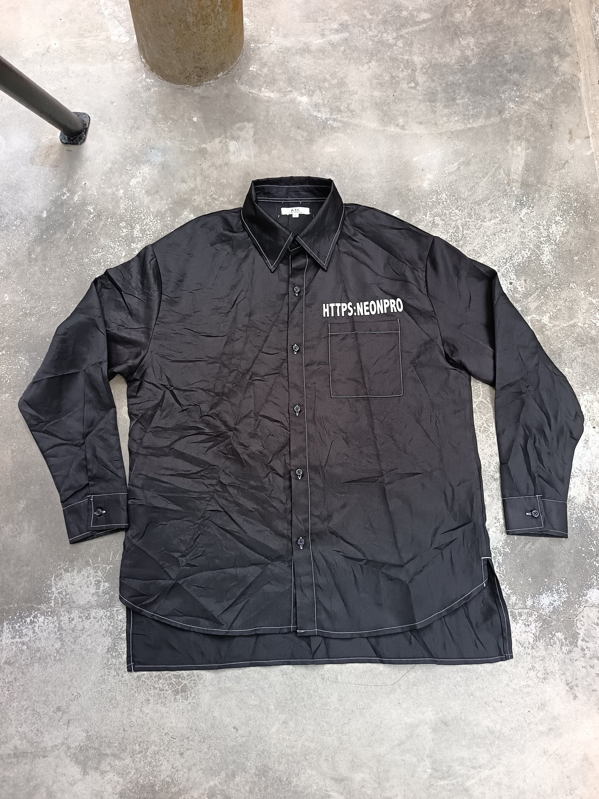 In The Attic In the attic home button up shirt Size US L / EU 52-54 / 3 - 2 Thumbnail