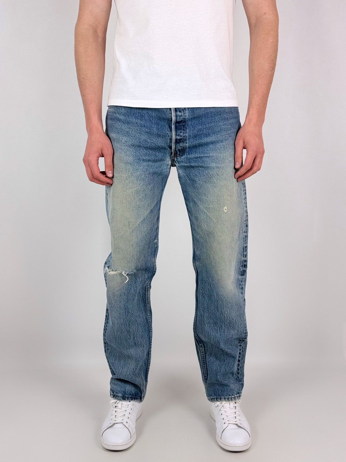 Levi's 90’s Vintage Distressed Levi’s 501 Washed Denim USA Jeans Size US 36 / EU 52 - 1 Thumbnail