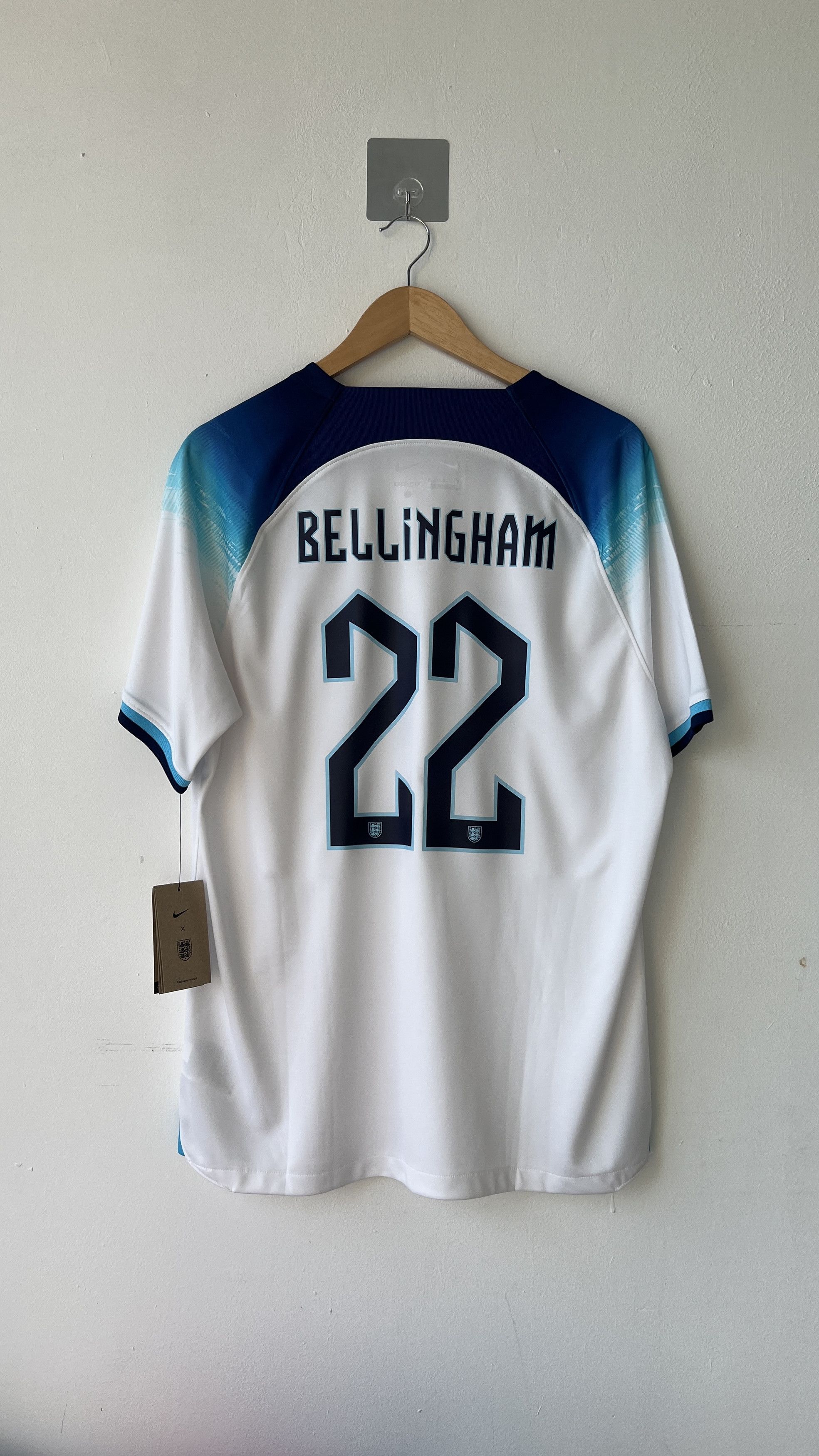 L) England 2022-23 Home Shirt Bellingham #22 (New) Kit
