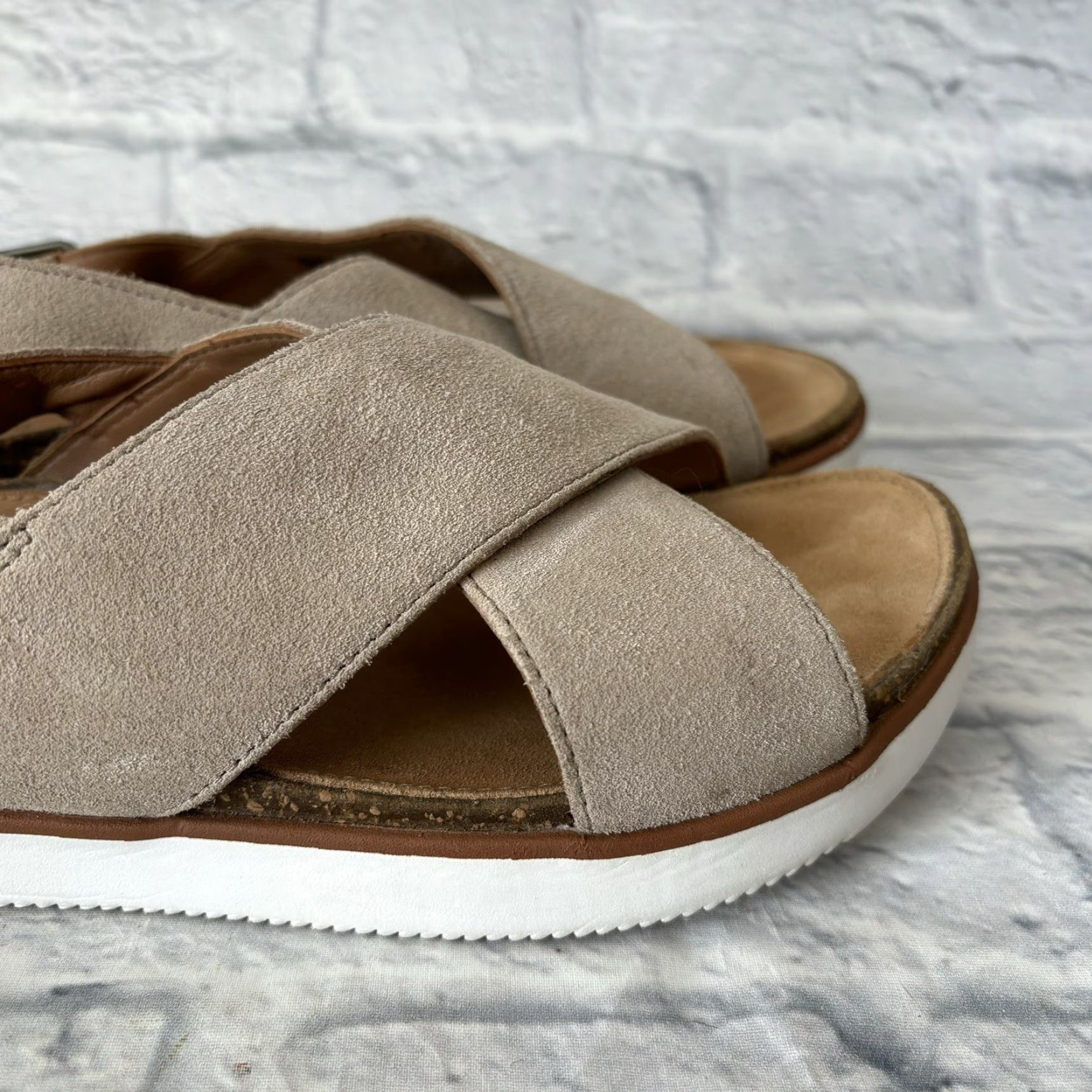Clarks Clarks Elayne Cross Sandals Beige Suede Cork Women’s Size 9.5 US Leather Lining, Cross, Slingback, Women, Sandal Size US 10 / IT 40 - 4 Thumbnail