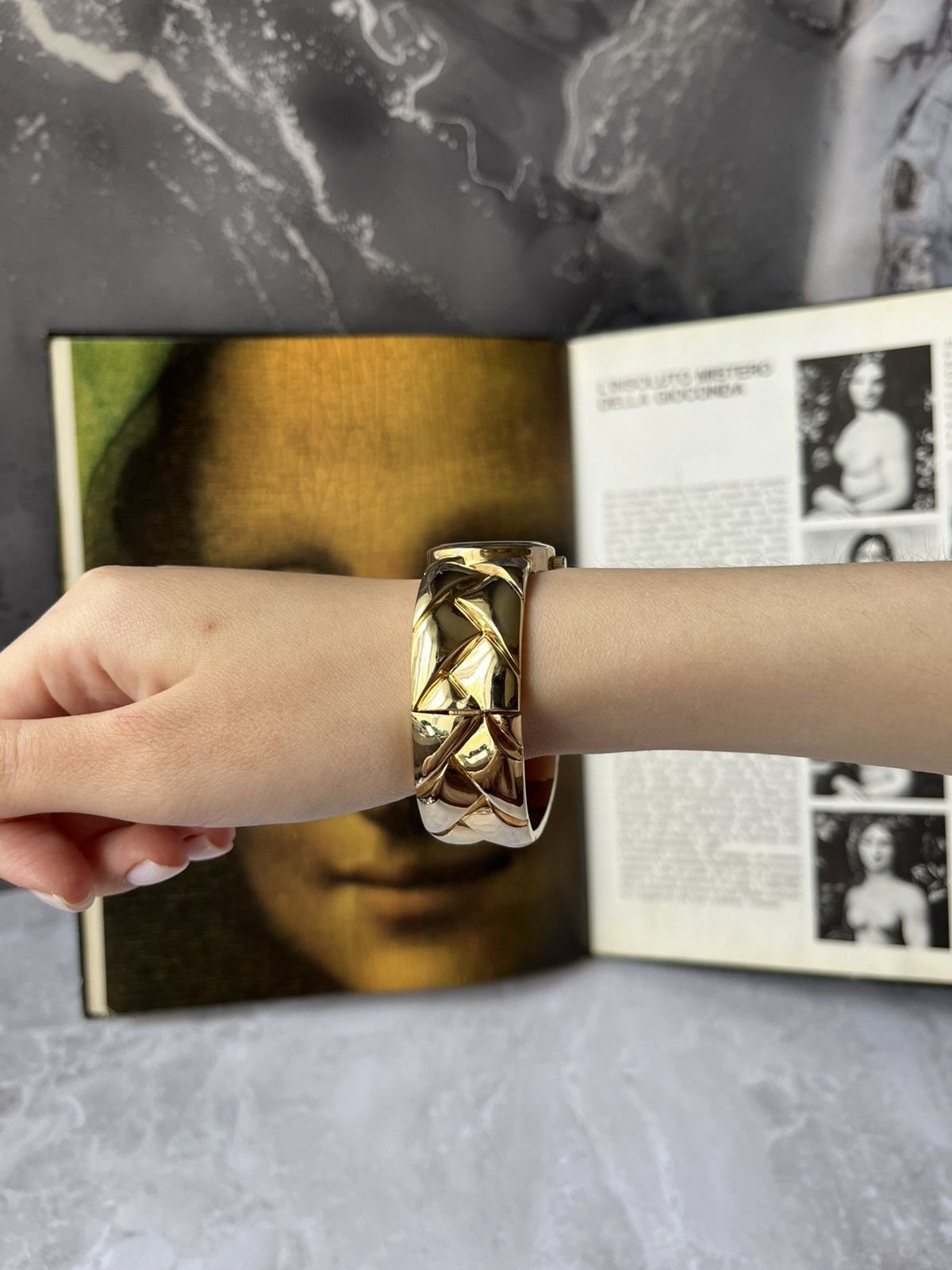 Jewelry Chicos Elegant Watch with Gold Woven Bracelet Size ONE SIZE - 13 Thumbnail