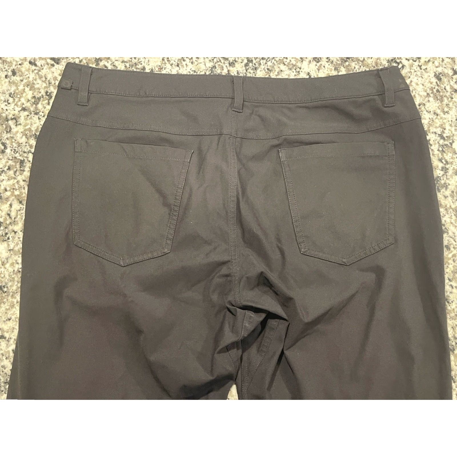 Lululemon Lululemon ABC Classic Pants Mens 36 Black Warpstreme Straight Chino Regular Inseam 32.5 Size US 36 / EU 52 - 4 Thumbnail