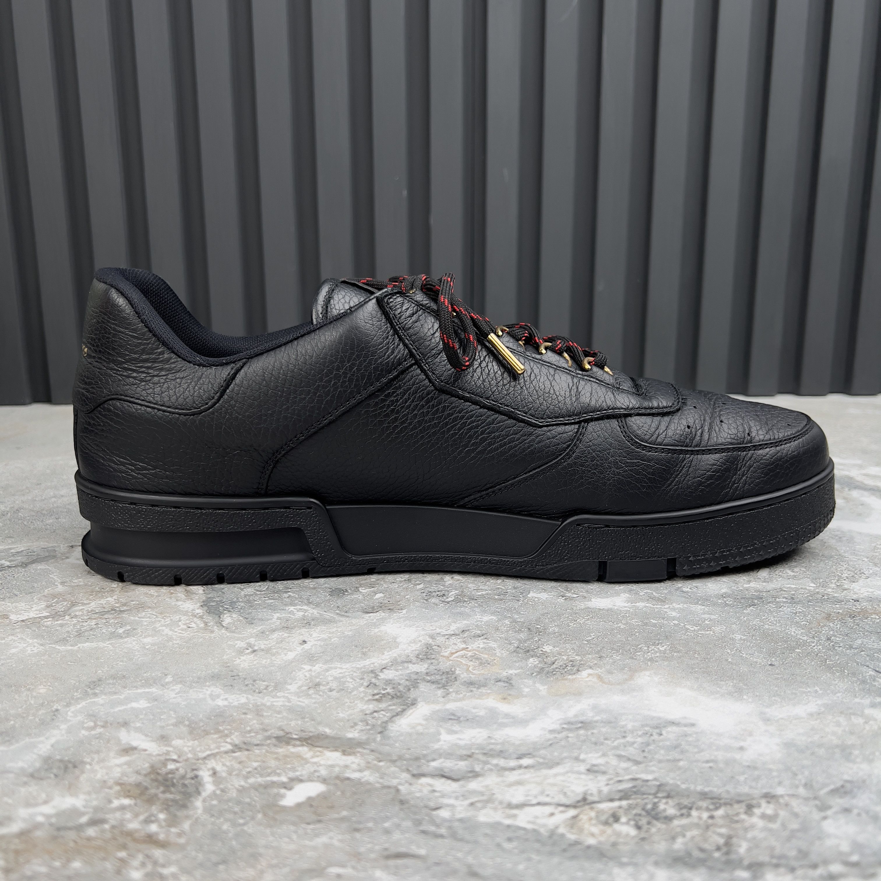 Louis Vuitton Louis Vuitton Trainer Logo Sneaker Leather Size US 11.5 / EU 44-45 - 7 Thumbnail