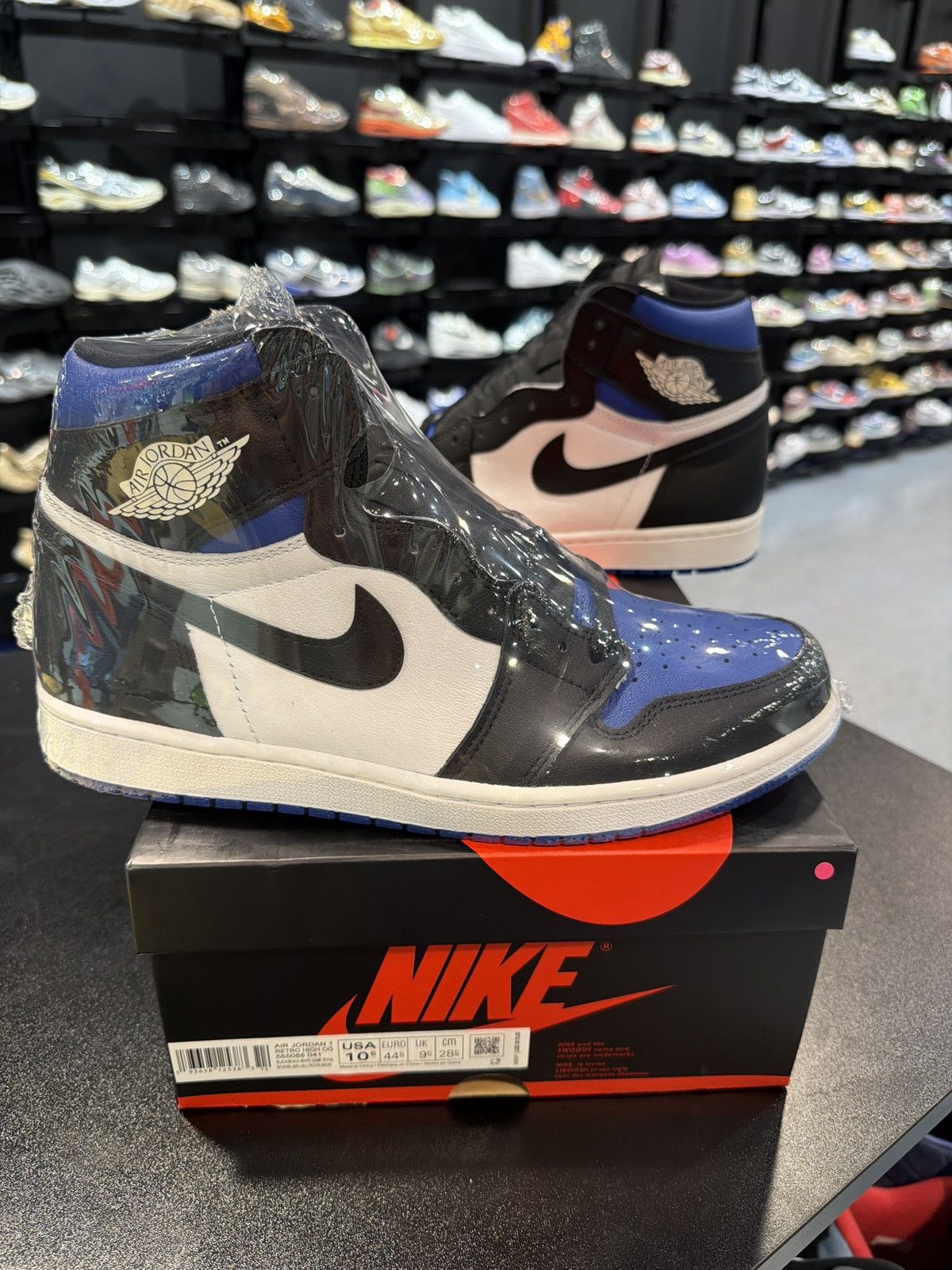 Jordan Brand Jordan 1 High Royal Toe Size-10.5 New Quick Shipping OG All Size US 10.5 / EU 43-44 - 1 Thumbnail