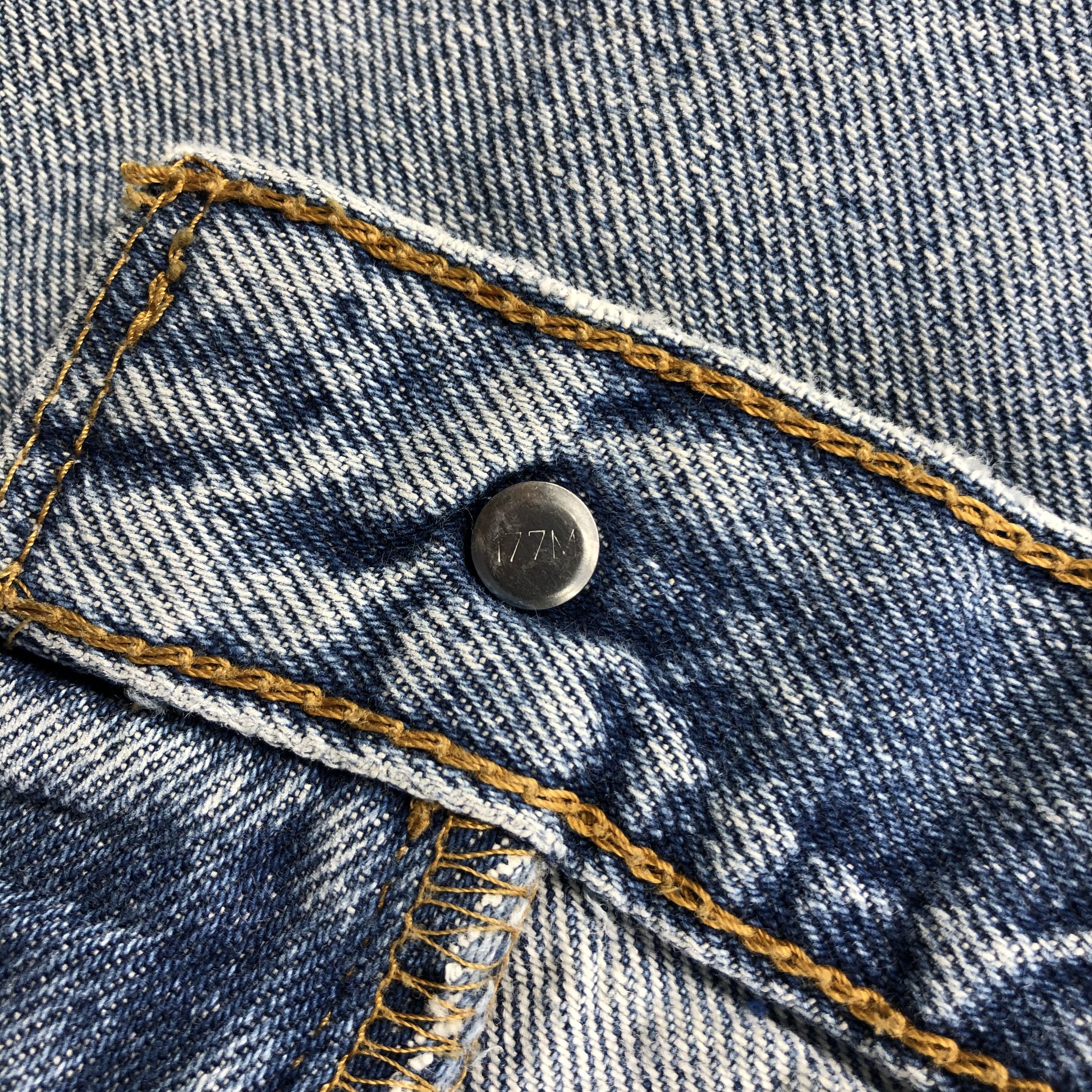 Levi's Vintage Levis 560 Jeans-JM1169 Size US 41 - 10 Thumbnail