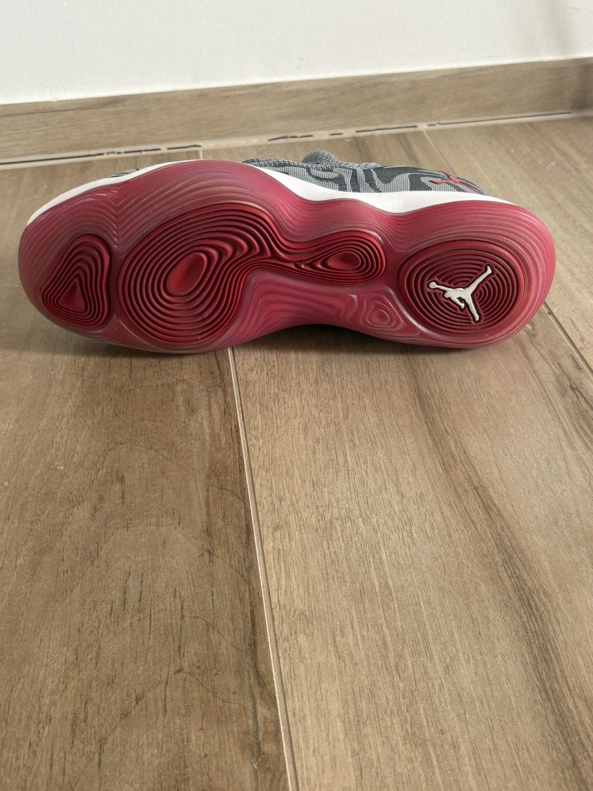 Nike Air Jordan Super.Fly 2017 Low Grey Red Size US 9.5 / EU 42-43 - 6 Thumbnail