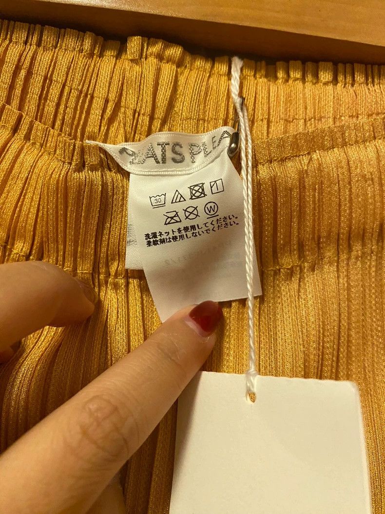 Issey Miyake Issey Miyake size:2 Mustard yellow pleated straight-leg pa Size 31" - 3 Thumbnail