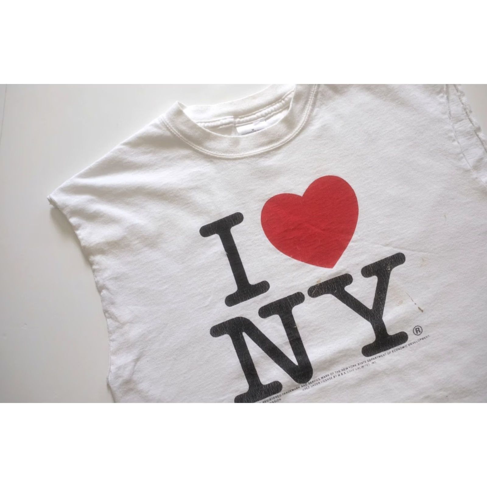 Vintage I LOVE NEW YORK VTG Y2K 90s RETRO DISTRESSED SLEEVELESS GRAPHIC T SHIRT M White Mens Size M Size US M / EU 48-50 / 2 - 5 Thumbnail