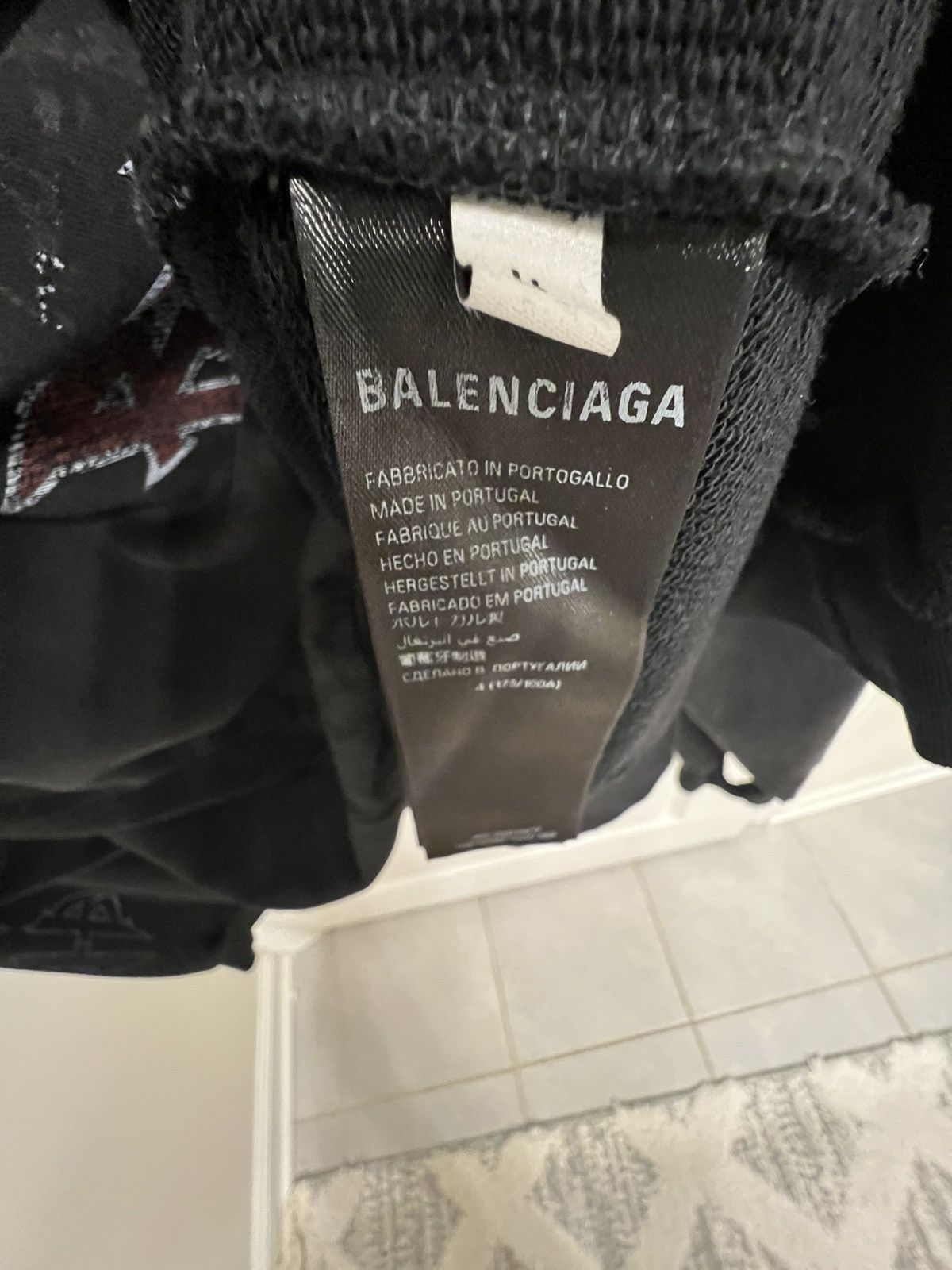 Balenciaga Balenciaga Paris Moon Hoodie $1450 Size US XL / EU 56 / 4 - 13 Thumbnail