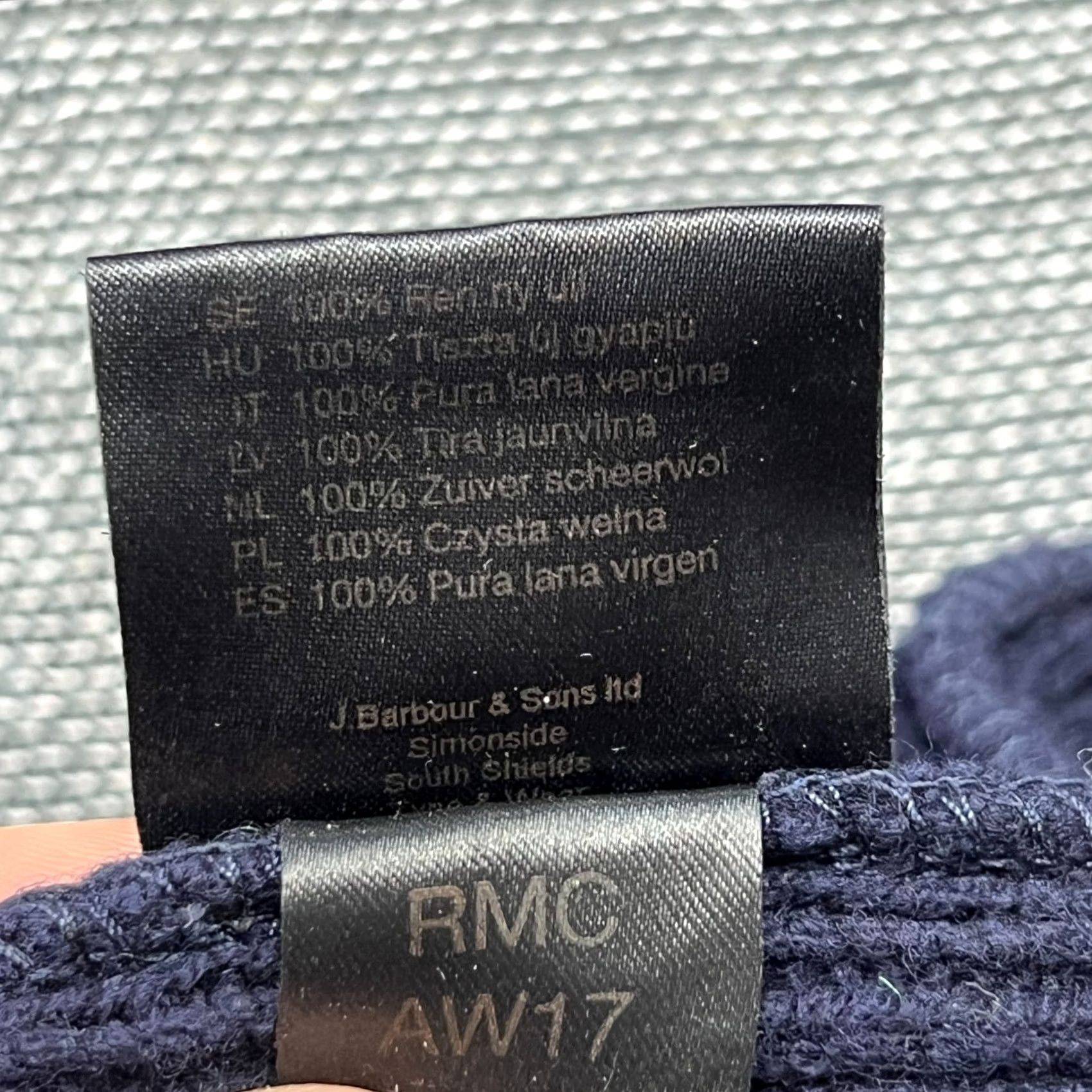 Barbour Barbour Beanie Hat One Size OS 100% Pure New Wool Cuffed Ribbon Navy Blue Unisex Adults Mens Womens Knit Thermal Lined Size ONE SIZE - 8 Thumbnail