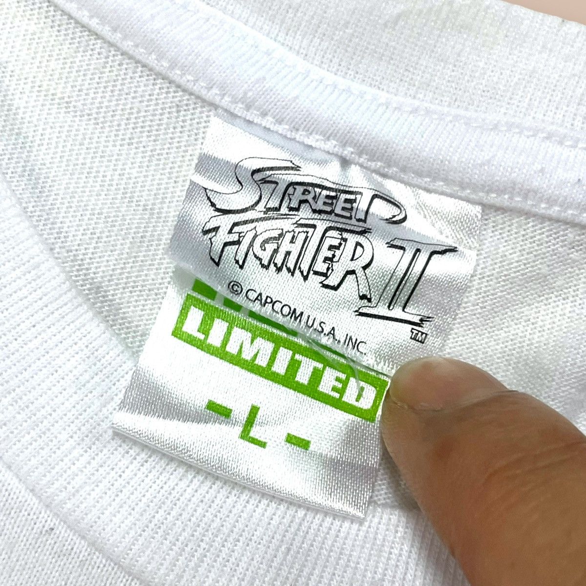 Street Fighter Street Fighter II Limited Design Tee Size US L / EU 52-54 / 3 - 7 Thumbnail