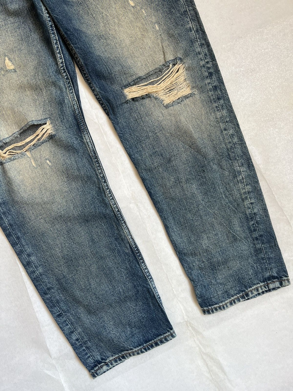 H&M &Denim H&M Skinny Boyfriend Fit Acid Wash Distressed Denim Size US 36 / EU 52 - 3 Thumbnail