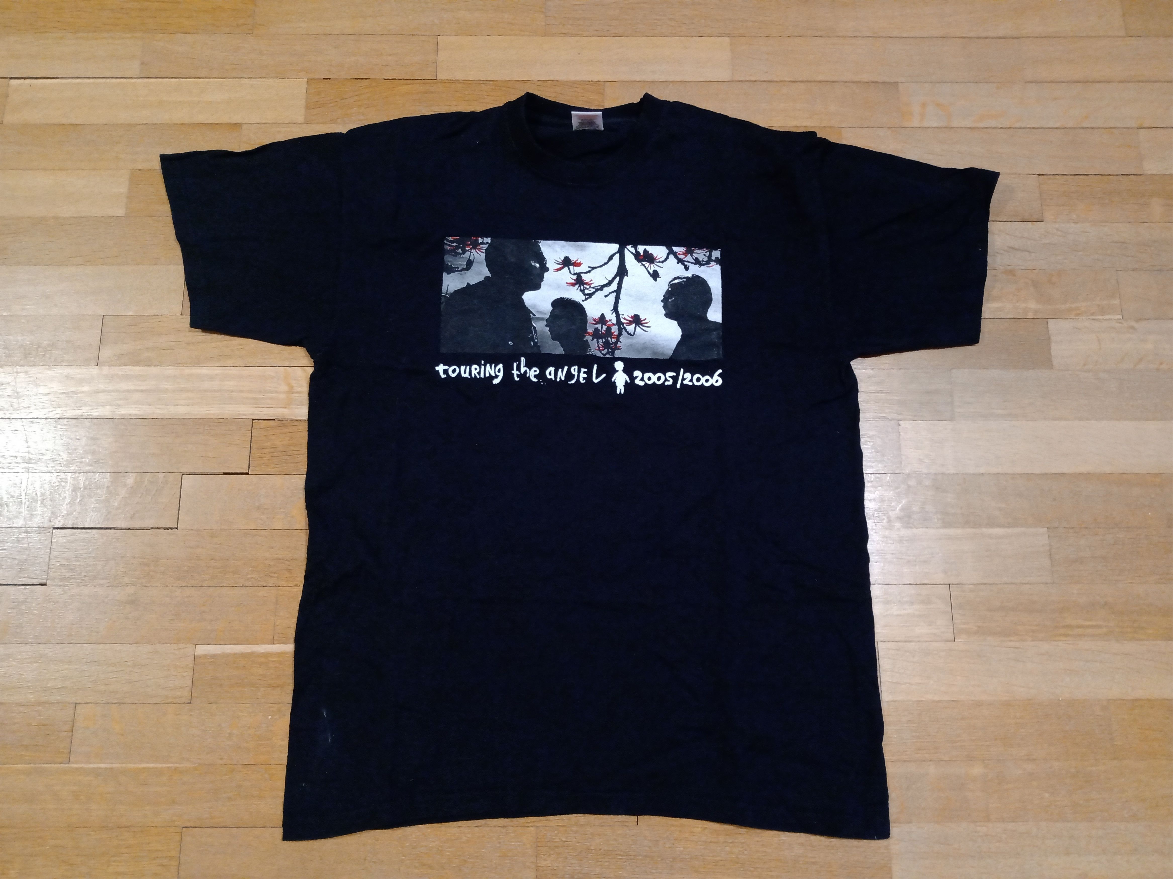 Band Tees Depeche Mode 2005–06 Touring the Angel Shirt Size M Rare Size US M / EU 48-50 / 2 - 1 Thumbnail
