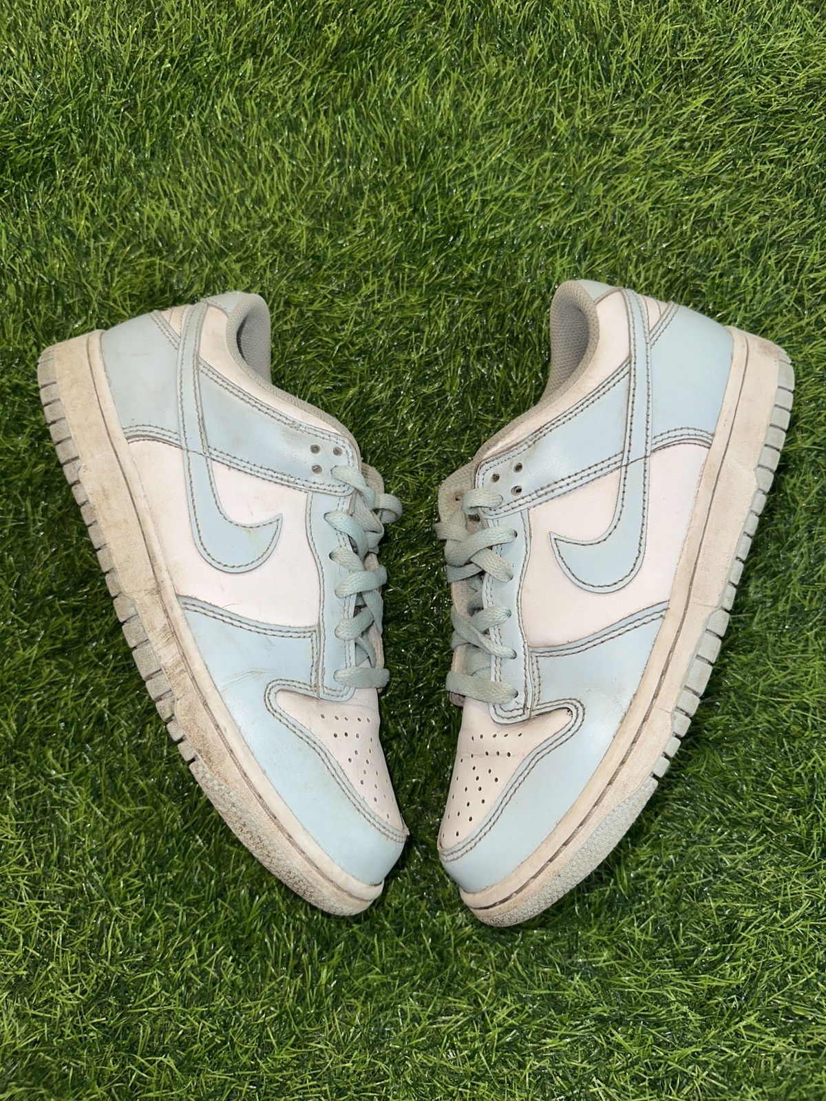 Nike Nike dunk low top white glacier shoes size 7 Size US 7 / EU 40 - 2 Thumbnail