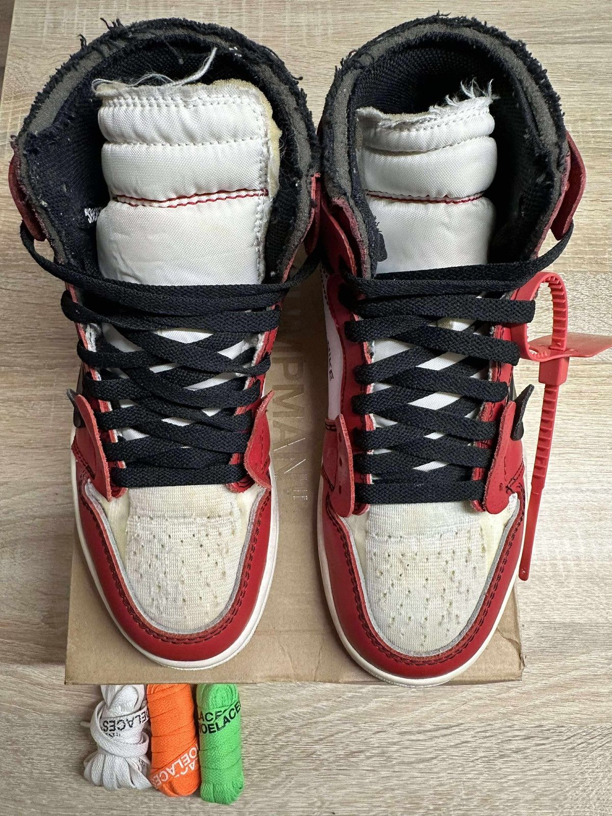 Jordan Brand × Off-White Jordan 1 x Off White Chicago Size US 7 / EU 40 - 9 Thumbnail