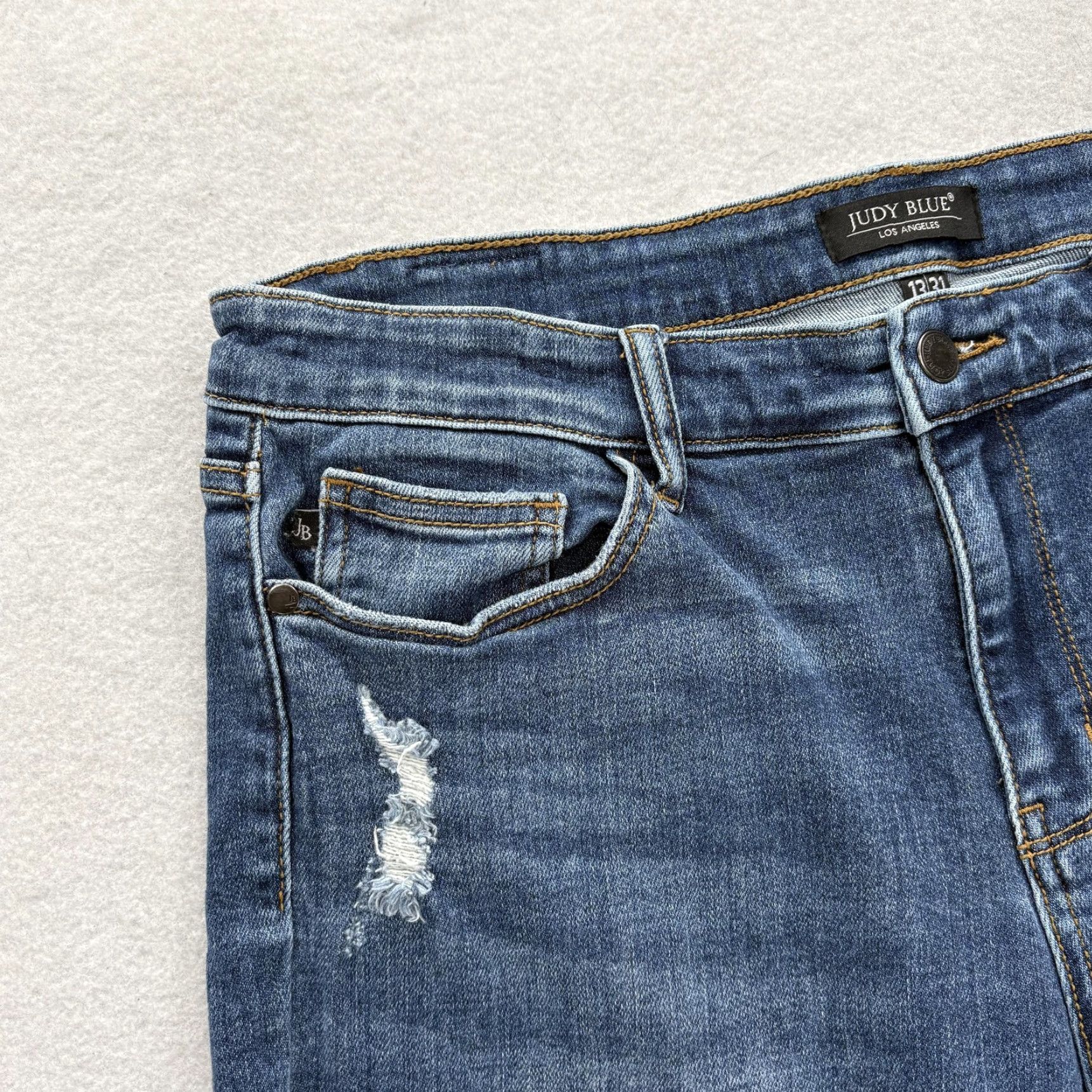 Denime Judy Blue Jeans Womens 13/31 Straight Fit Blue Mid Rise Distressed Stretch Denim Jeans Women Slim Pocket 5-Pocket Fall Vintage: No, etc Size 24" / US 00 / IT 34 - 3 Thumbnail